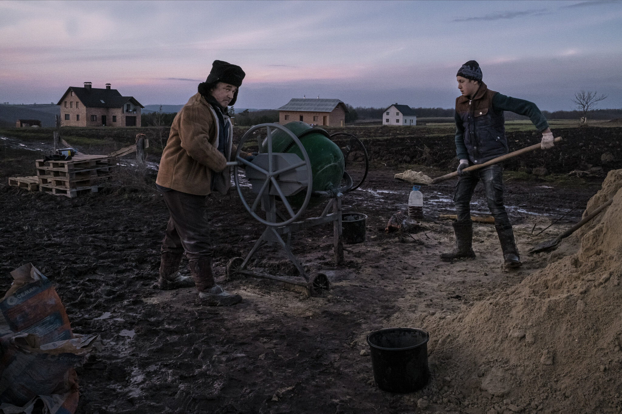 In Ukraine, a Community of ‘Simple Believers’ Shuns the Modern World