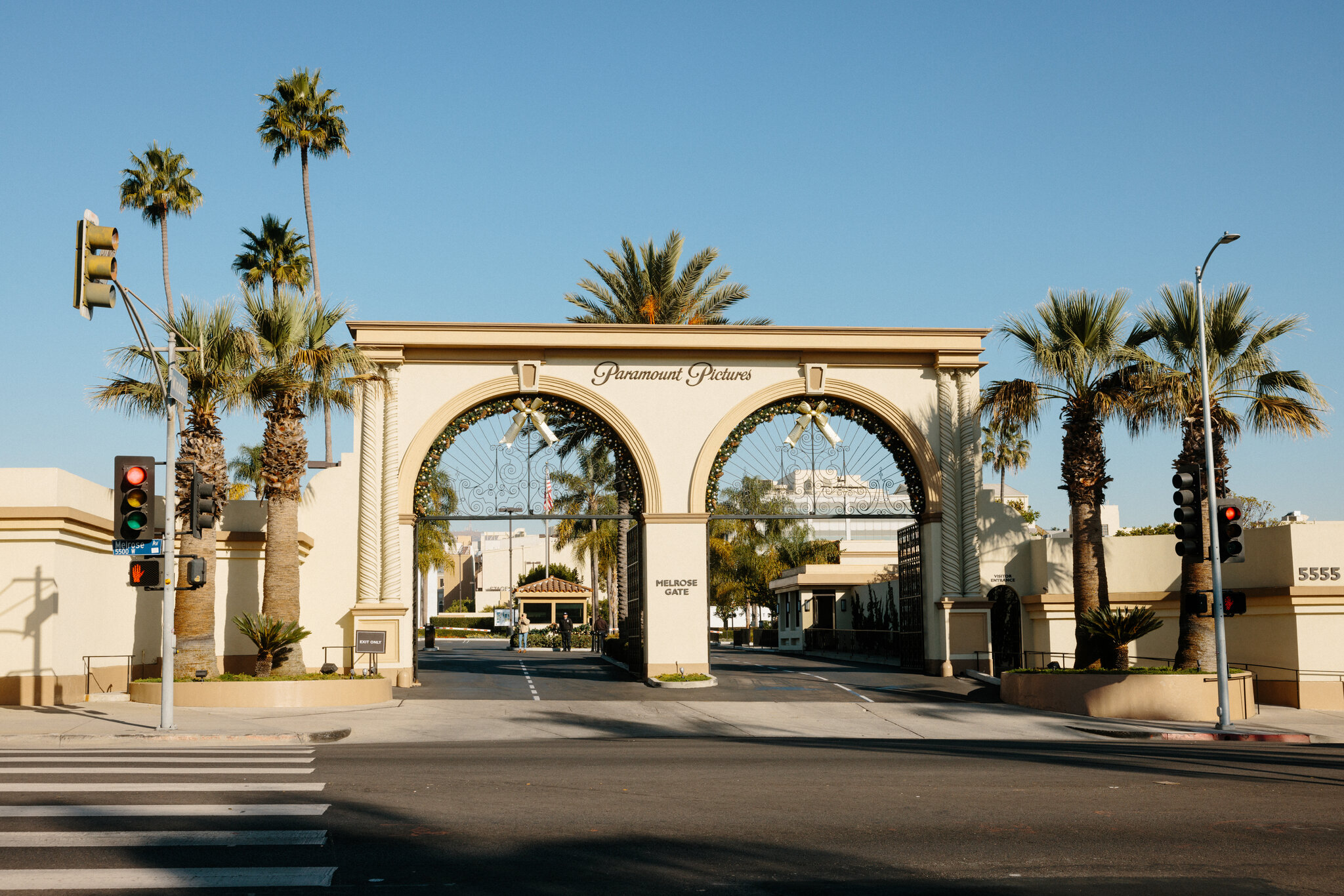 Paramount Raises Its Bid for Warner Bros. Discovery