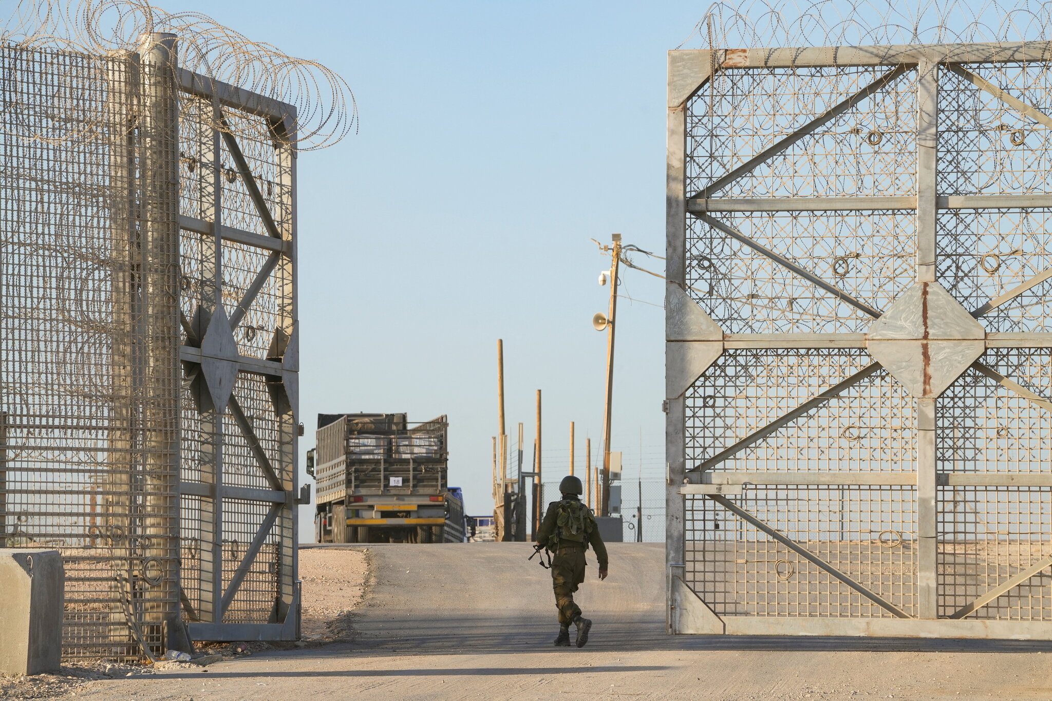 Israeli Intelligence Agent Charged in Smuggling Goods Into Gaza