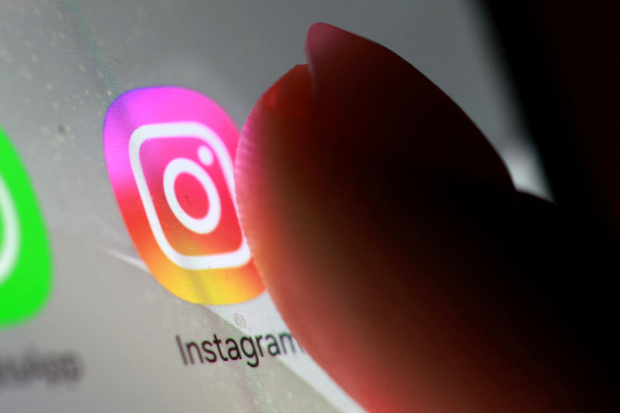 Instagram to Alert Parents to Teens’ Self-Harm Searches