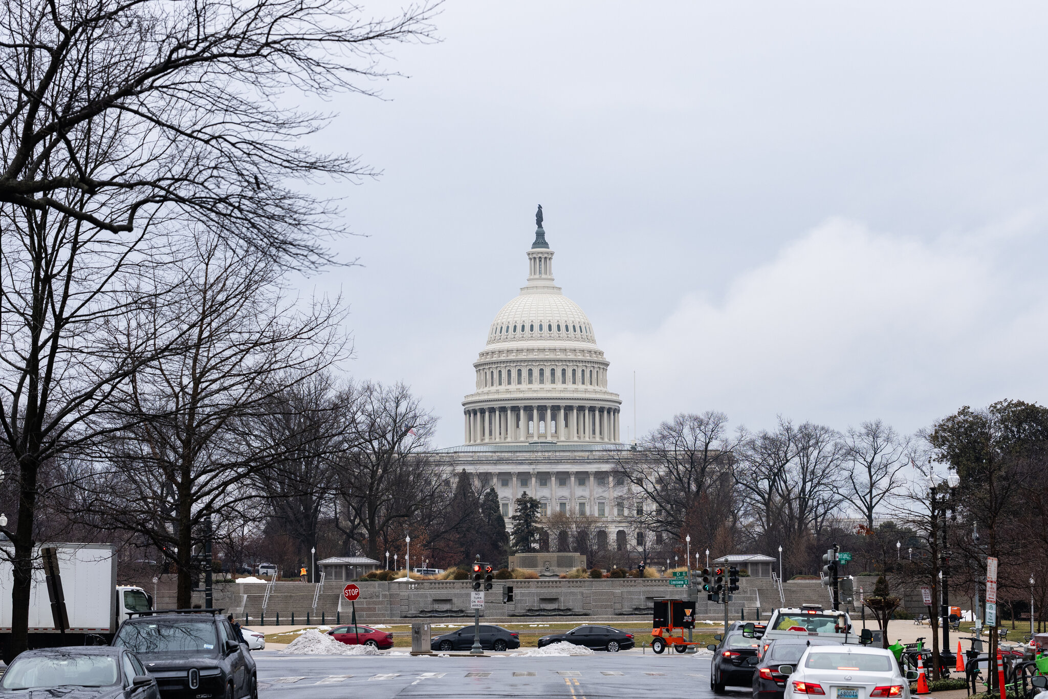 Congress Faces War Powers Votes in Wake of Iran Strikes