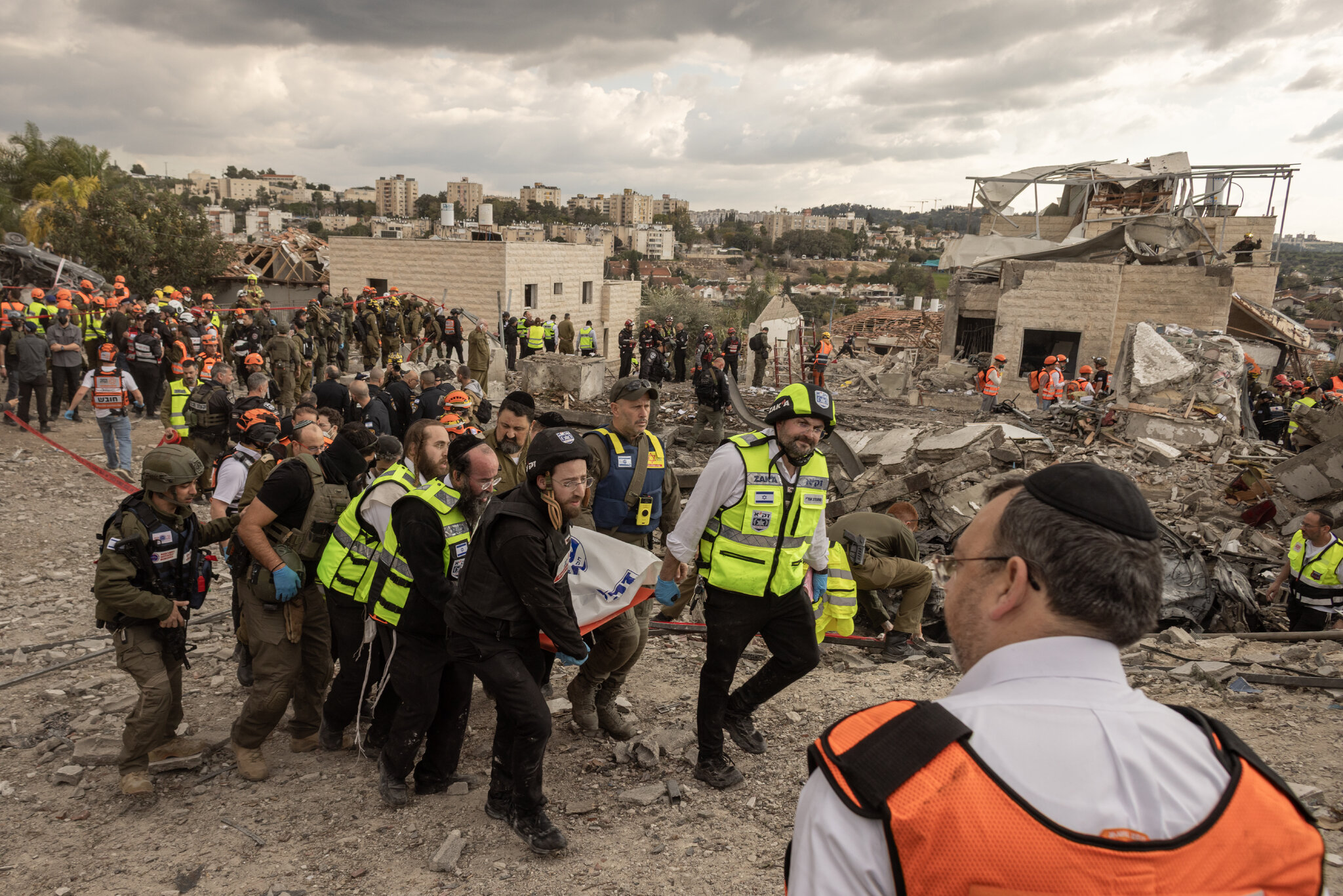 9 Killed in City near Jerusalem After Iranian Missile Strike