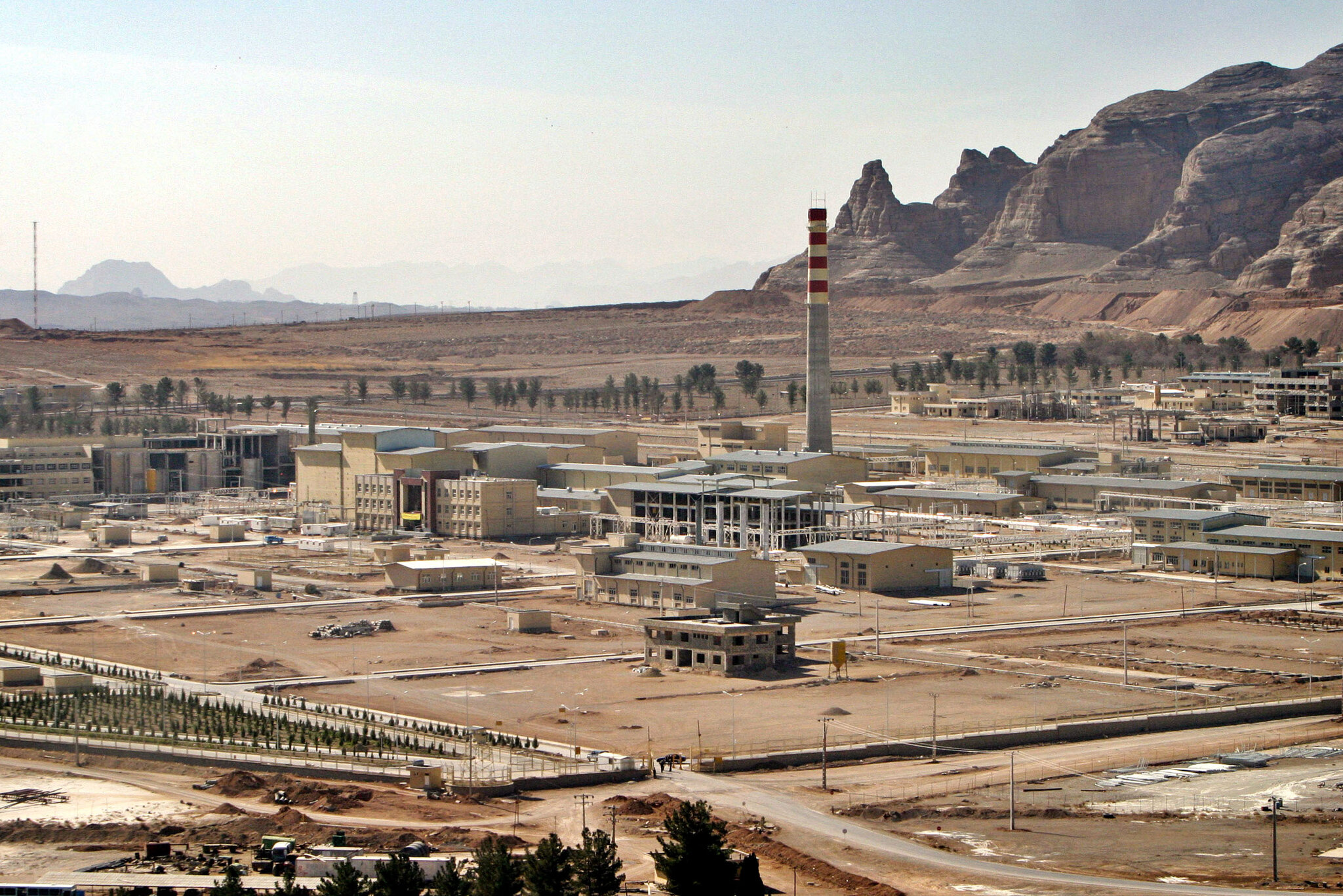 An Iranian Nuclear Site Avoids New Airstrikes, for Now