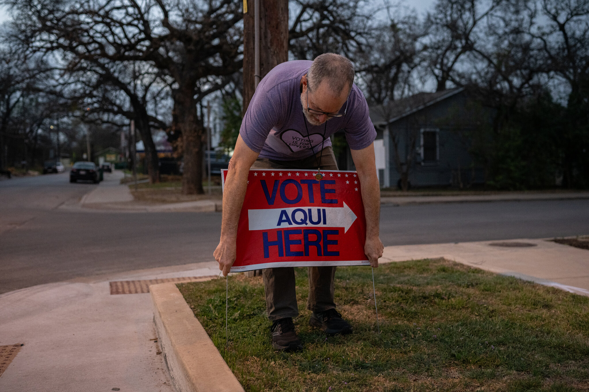 In Texas, there are plenty of polls, but little consensus.