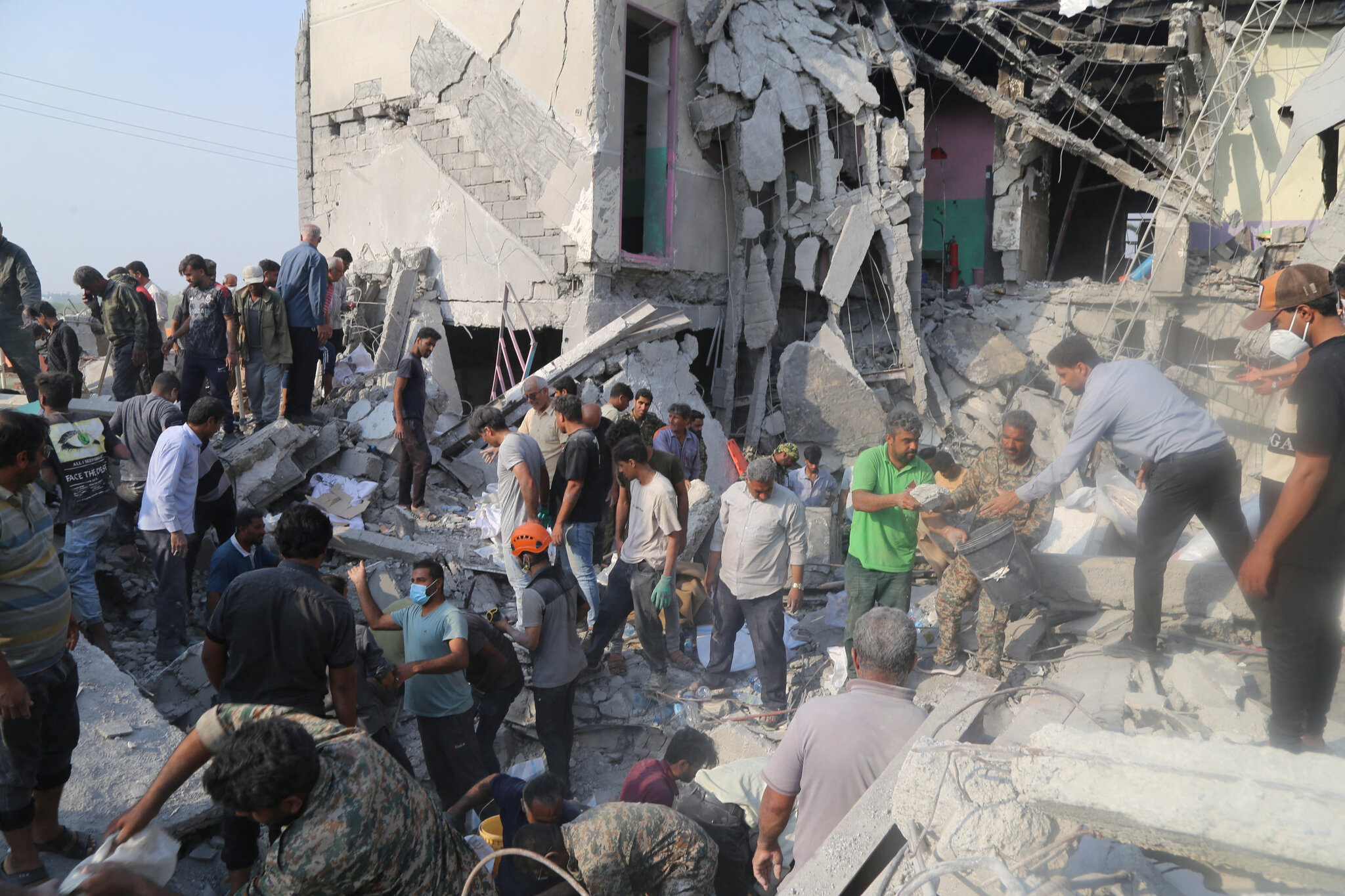 A U.N. panel condemns the U.S.-Israeli attacks on Iran.
