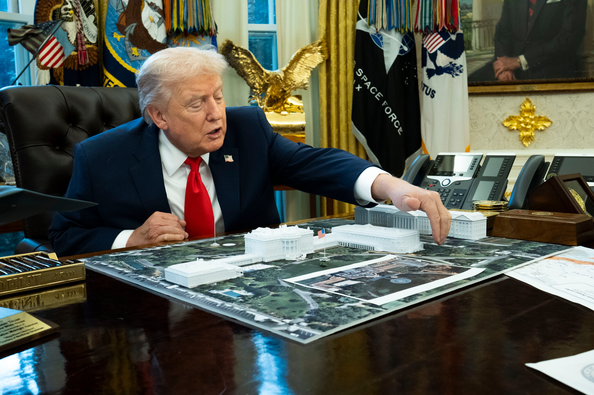 Board Delays Vote on Trump’s Ballroom Amid Deluge of Public Criticism