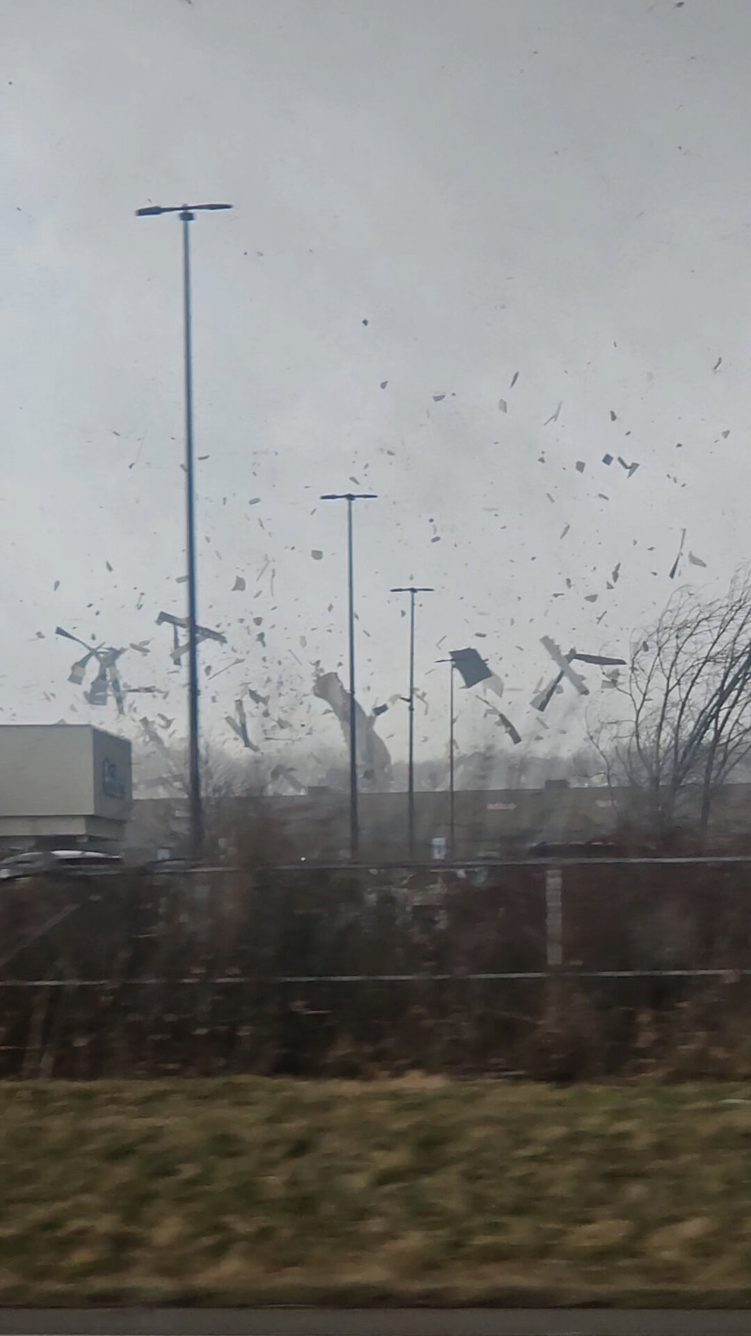 Tornadoes Reported in Michigan as Storms Slam Central U.S.