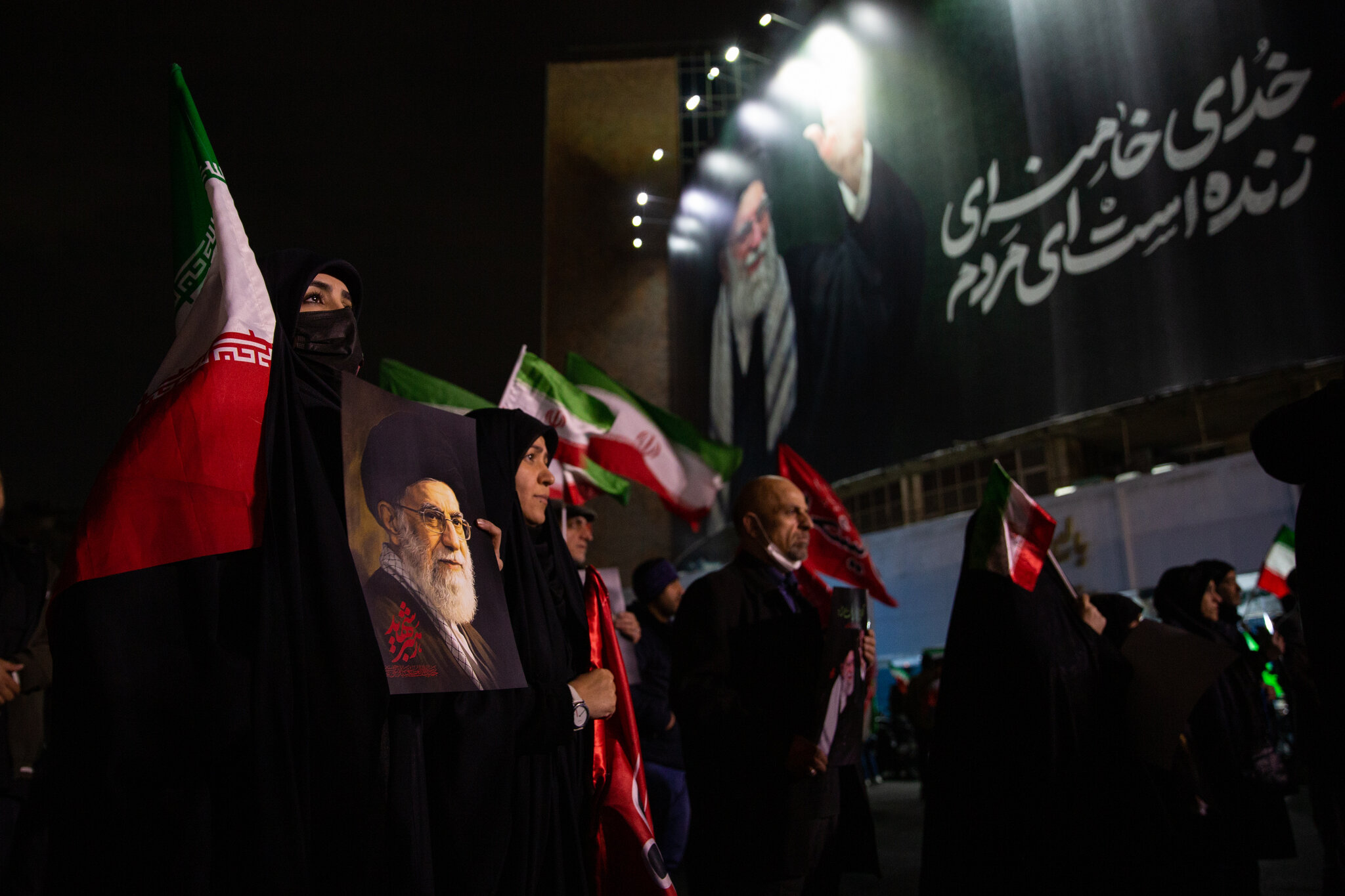 Trump Demands ‘Unconditional Surrender’ by Iran