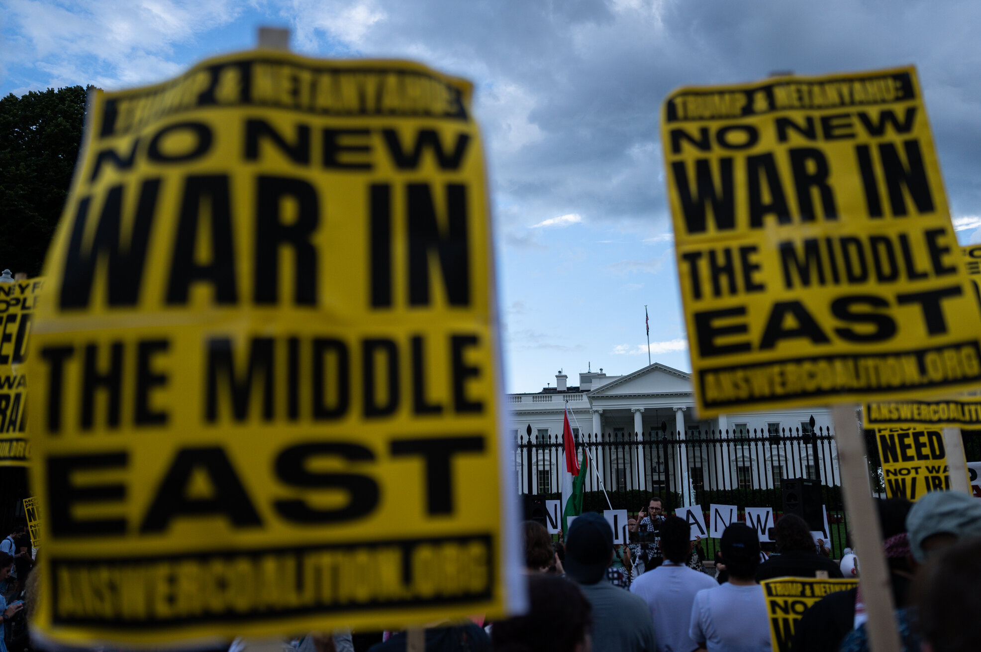 Democrats, Divided on Past Middle East Wars, Unite Against This One