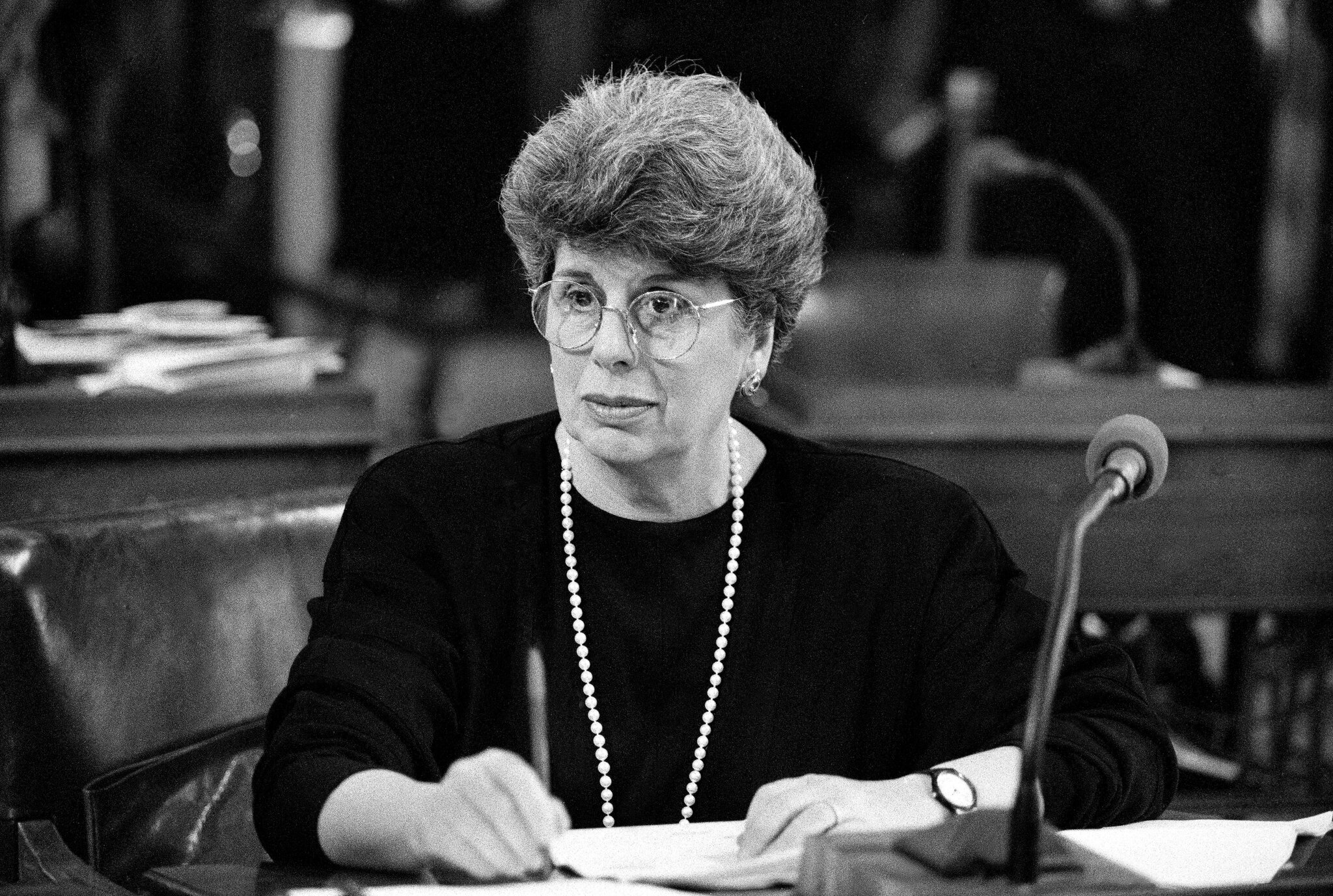 Ronnie Eldridge, a Fixture in N.Y. Politics, Dies at 95