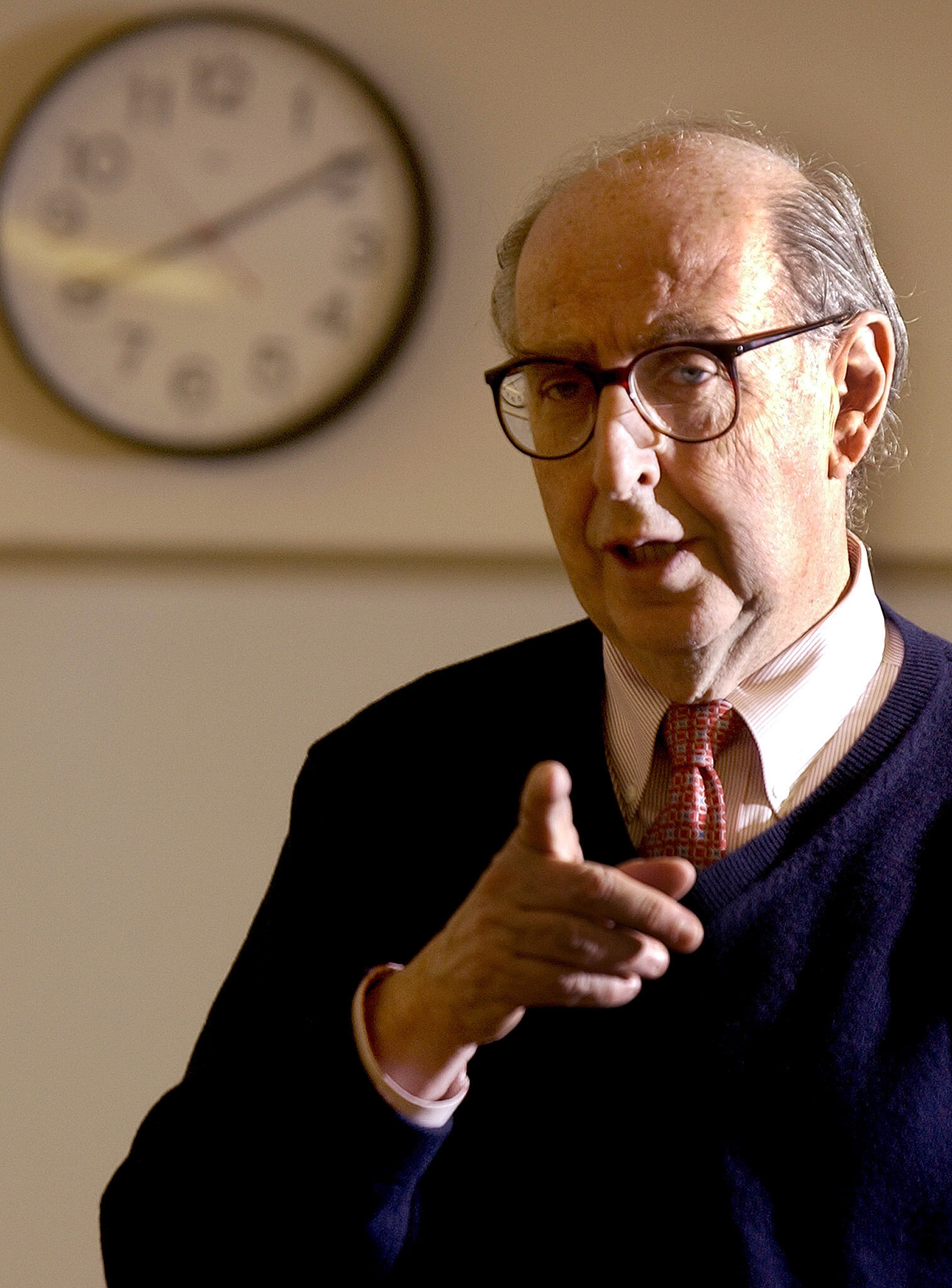 Colman McCarthy, 87, Journalist Who Waged Peace in the Classroom, Dies