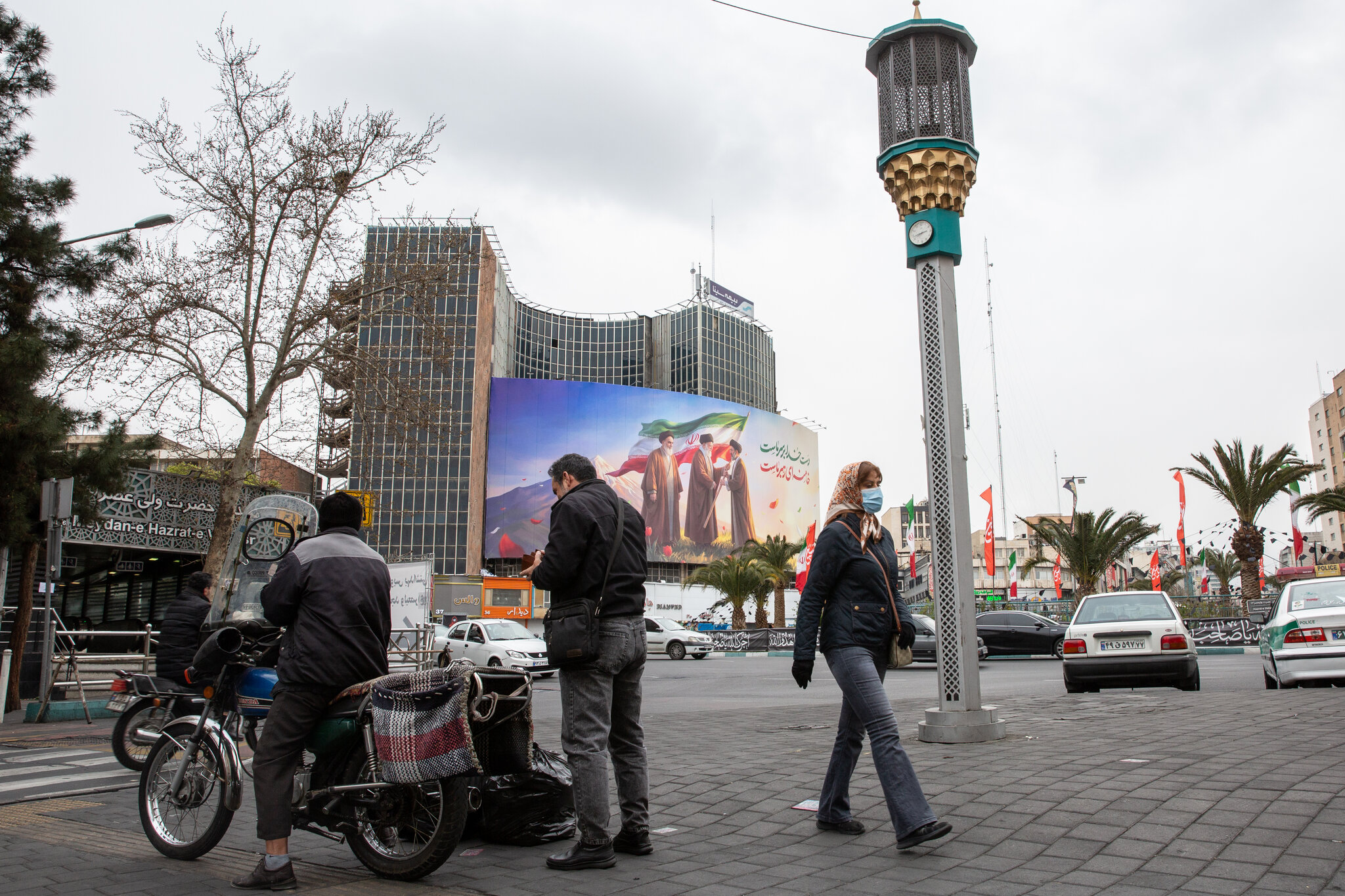 Iranians Feel the War Is ‘Closing In,’ and Bondi Is Said to Move Because of Threats