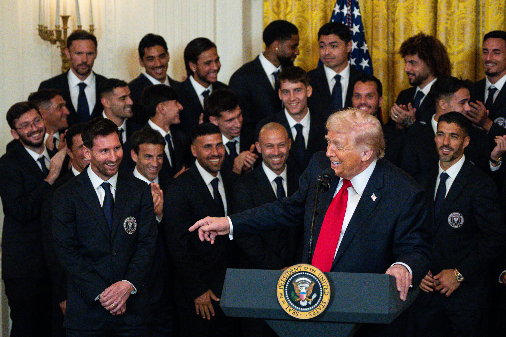 Messi Meets With Trump, and Divides Argentina
