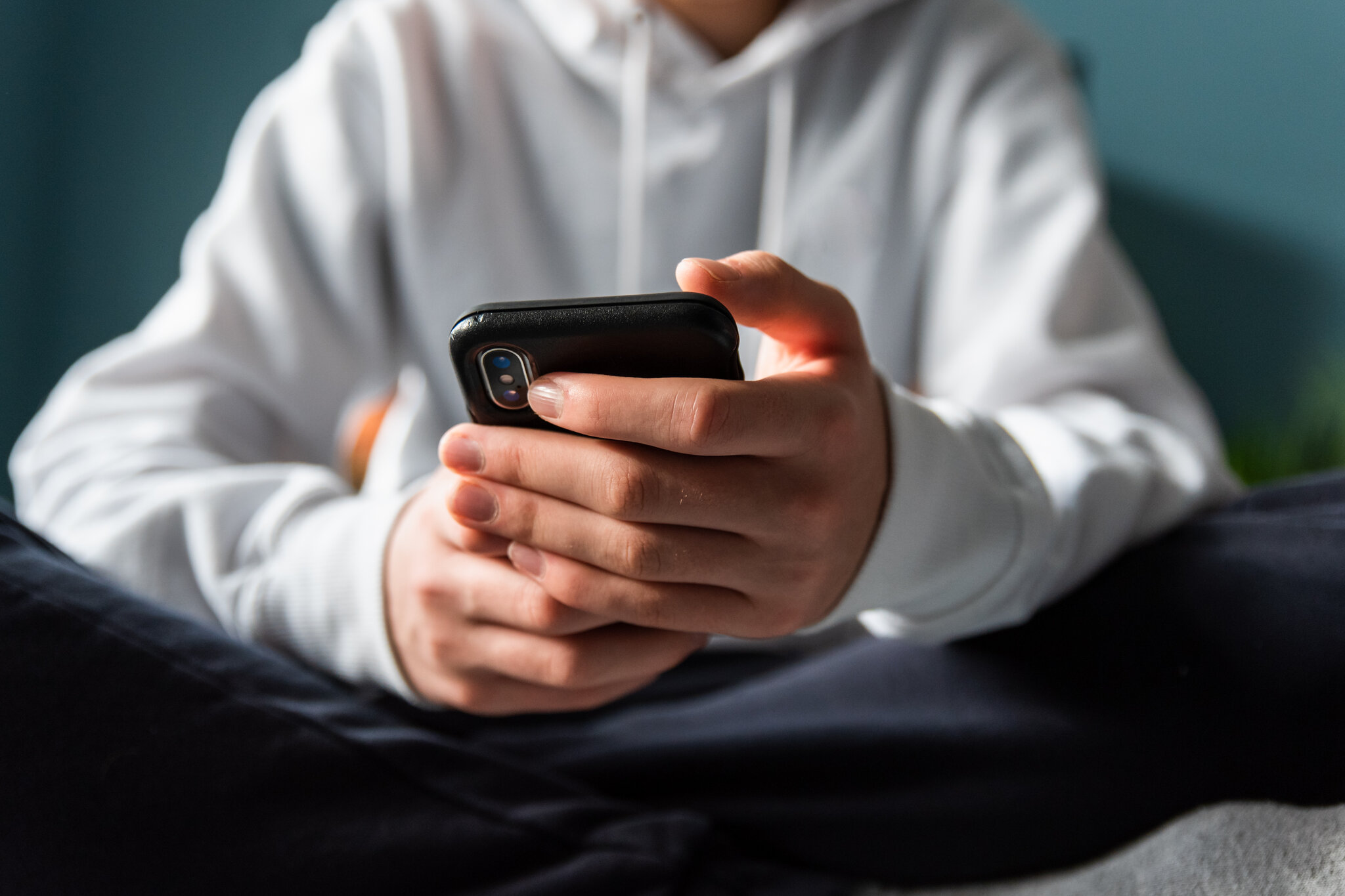 Many Teens Face Strong Peer Pressure to Share Sexual Images, Study Finds