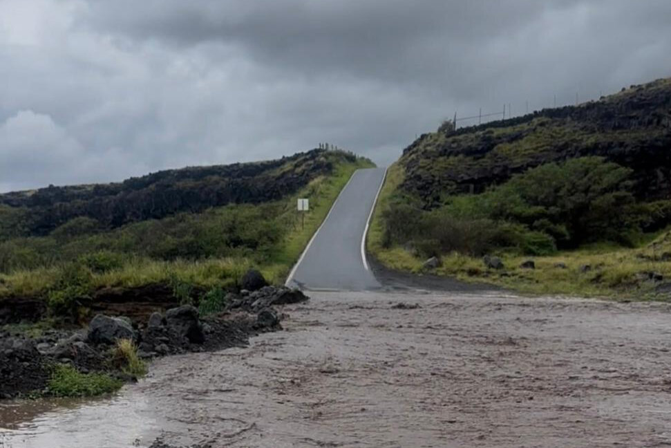 Rains Inundate Hawaii, Closing Schools and Causing Landslides