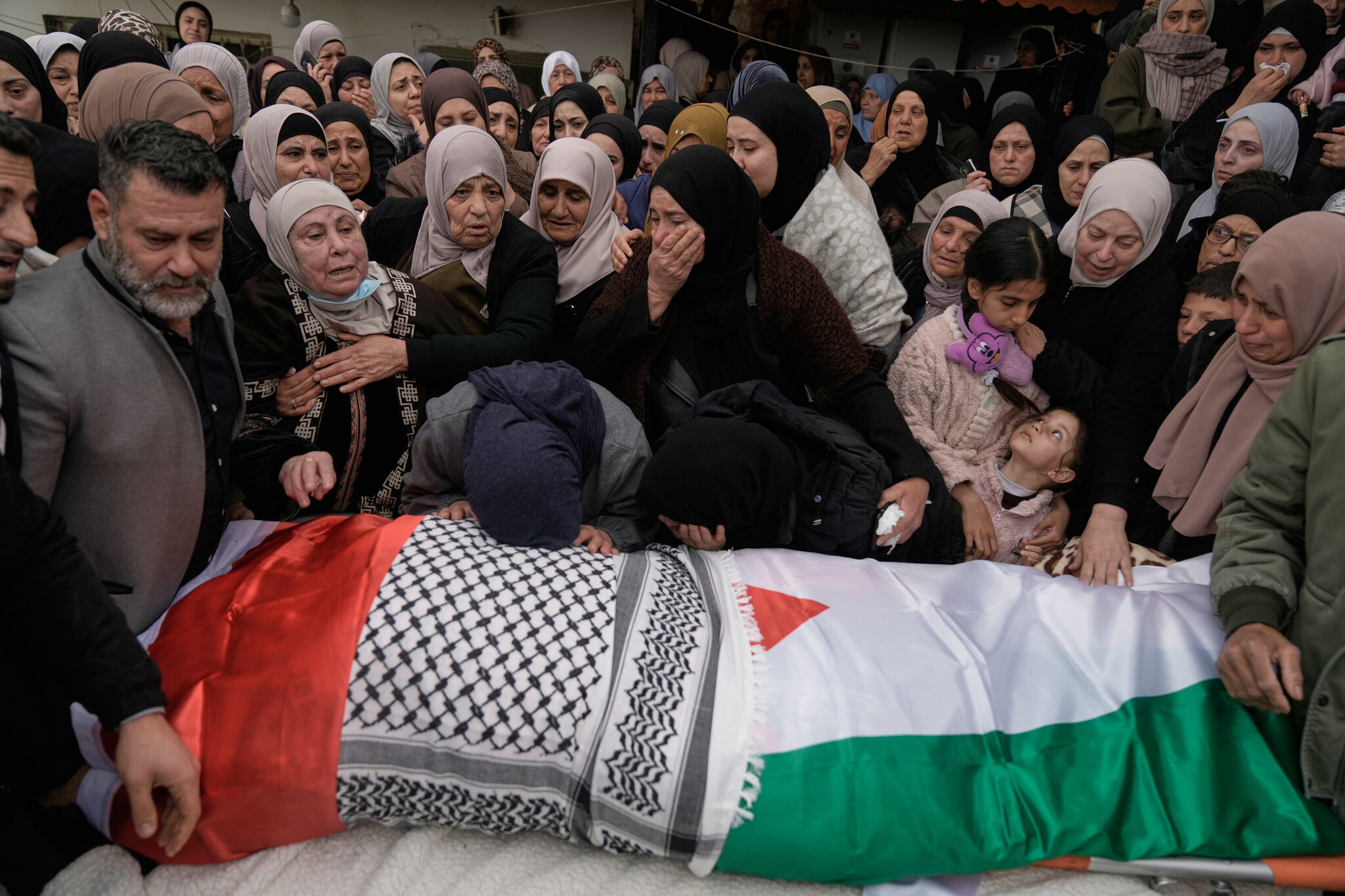 Family Outing in West Bank Ends in Hail of Israeli Gunfire