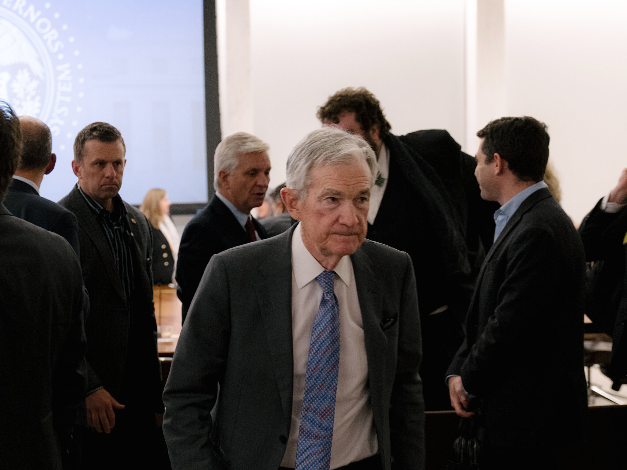 Iran War Risks Sharpening Fed Divisions Over Rate Cuts