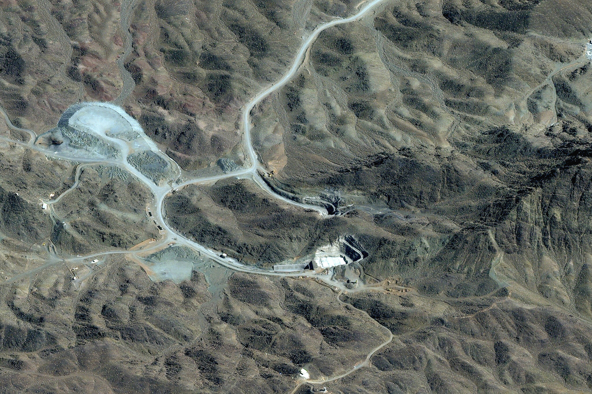 Trump’s Next Decision: Whether to Retrieve Iran’s Nuclear Fuel, Whatever the Risk
