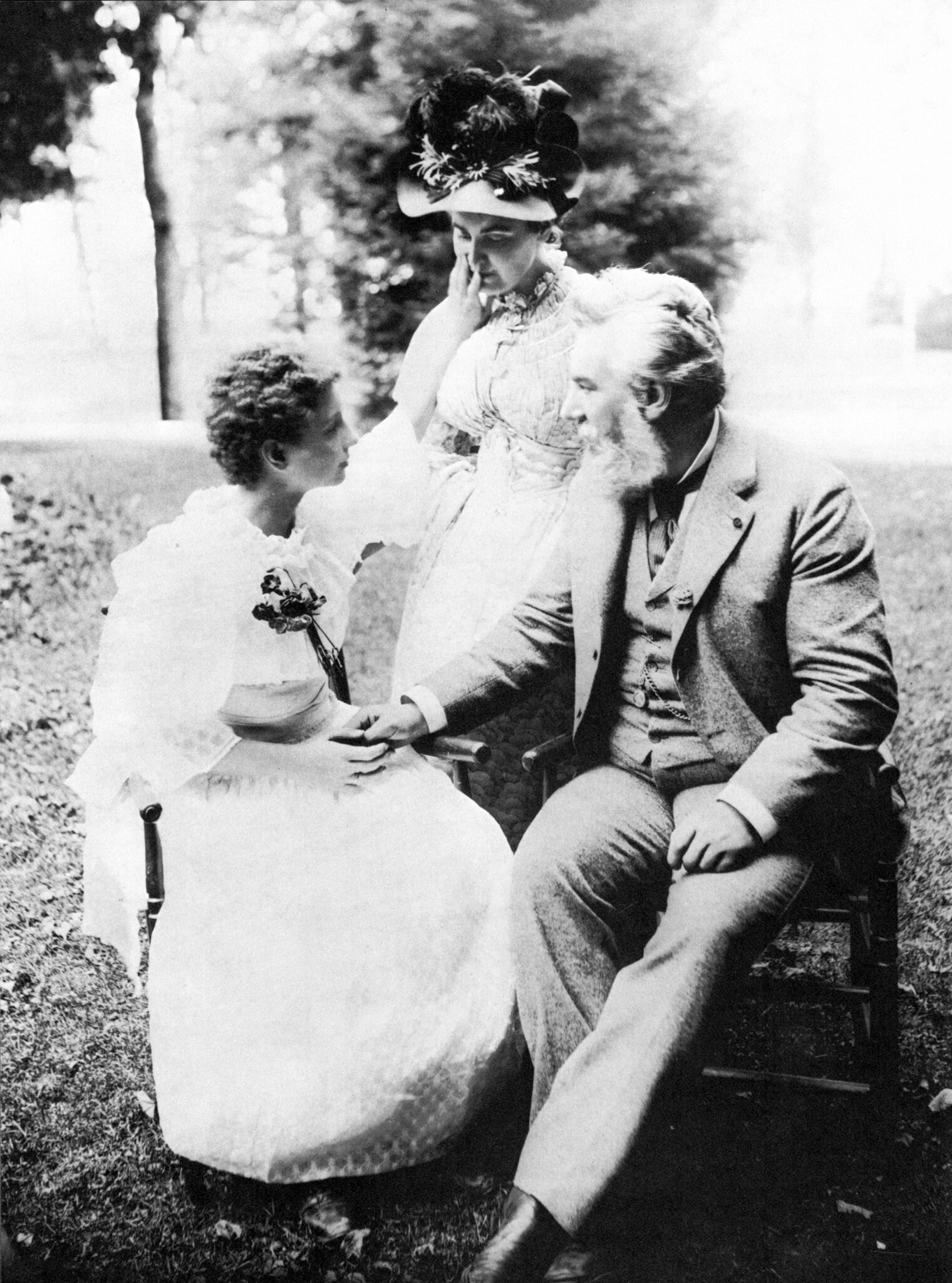 From 1968: Helen Keller, 87, Dies; She Became Symbol of Courage