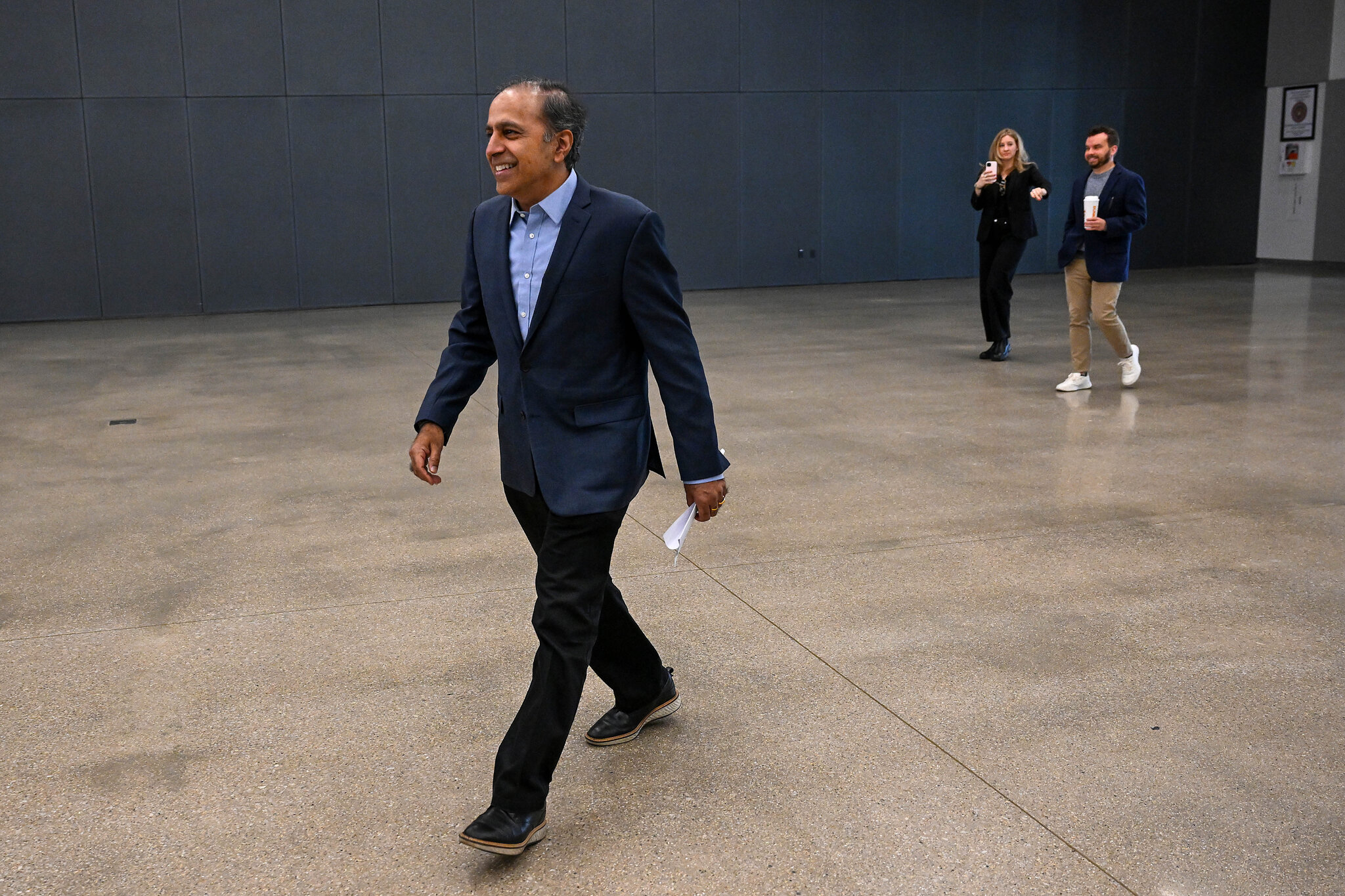 Krishnamoorthi Has a Huge Ad Spending Advantage