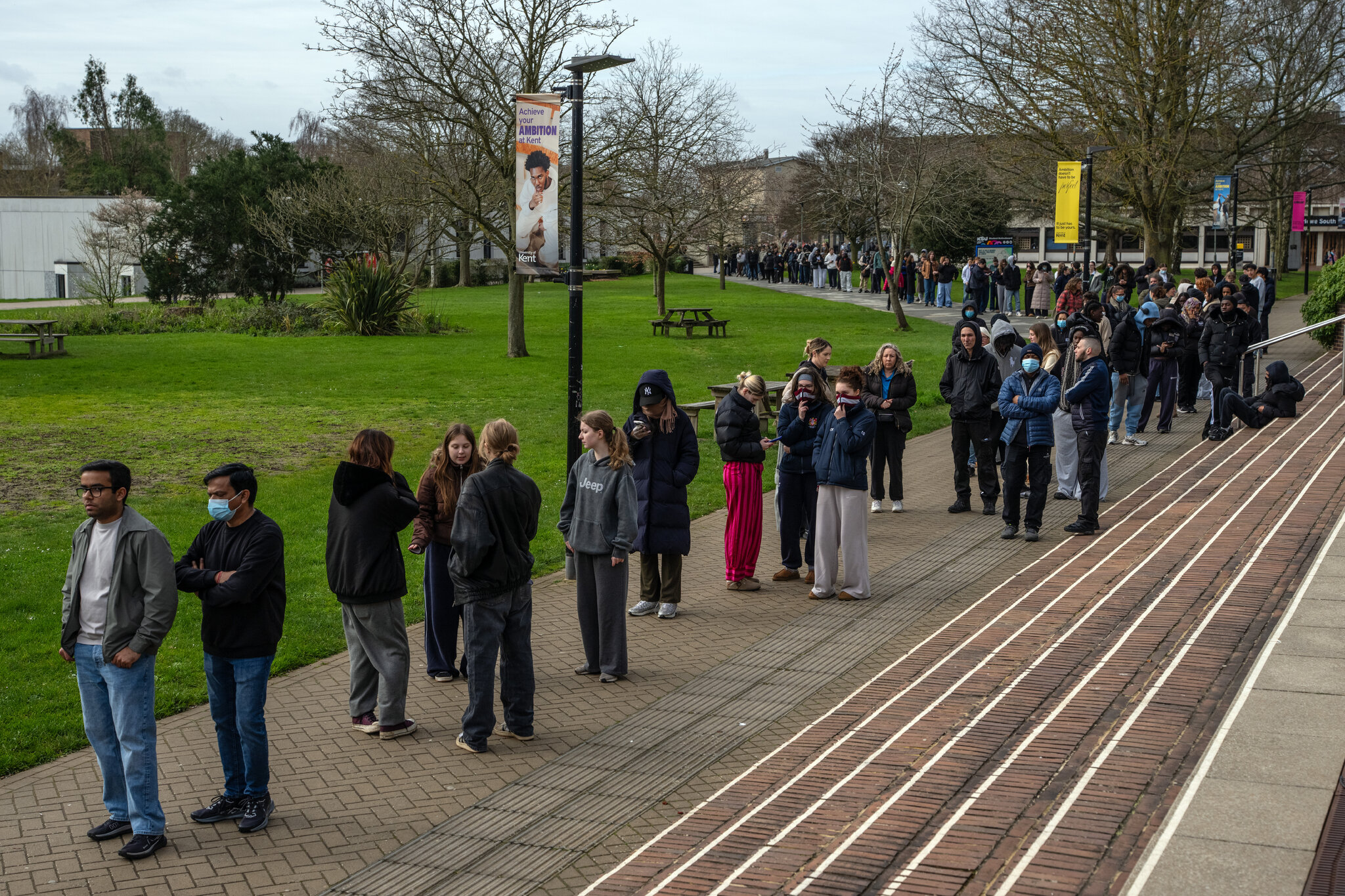 An ‘Unprecedented’ Outbreak of Meningitis Raises Alarm in Britain