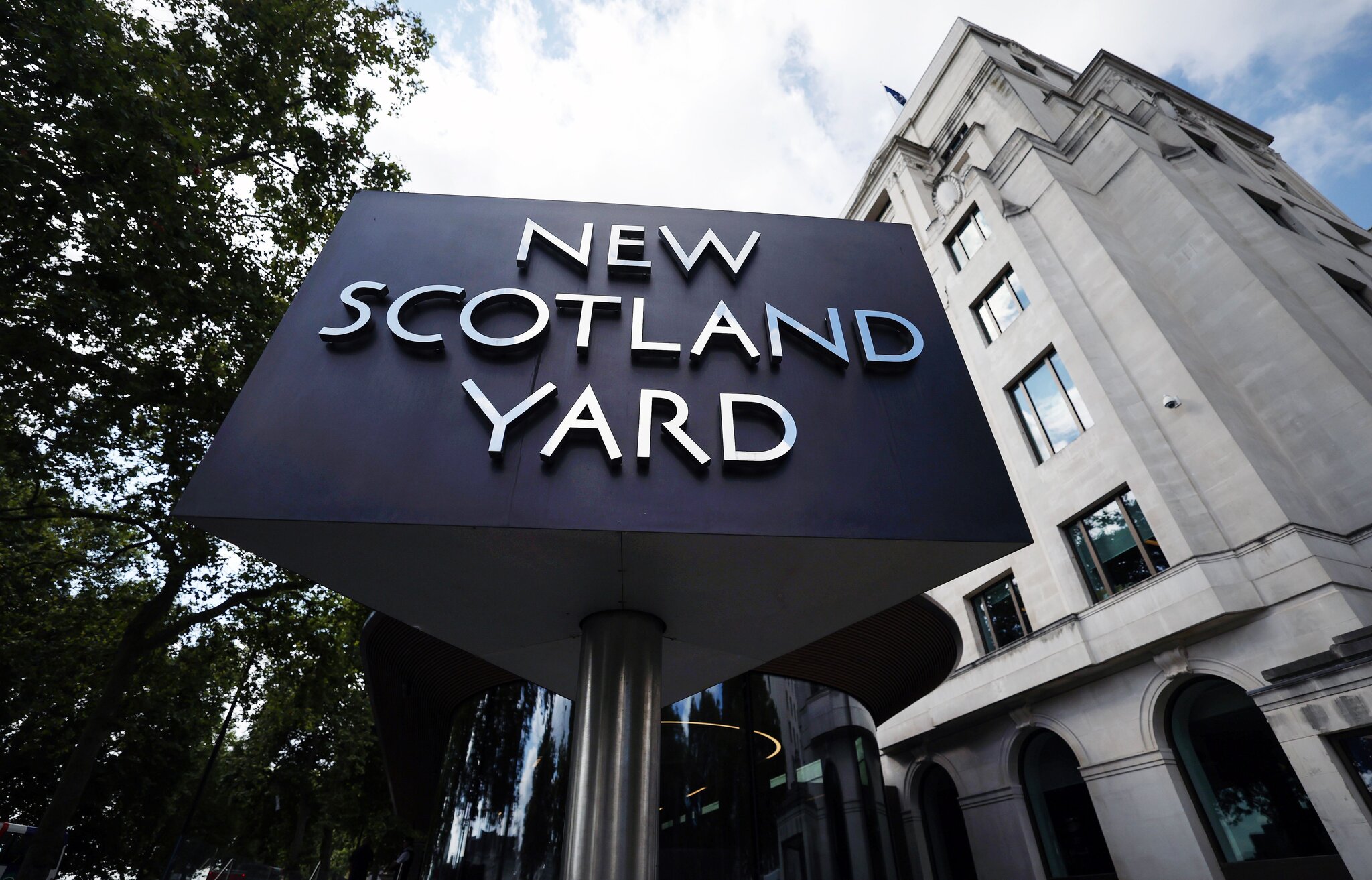 2 Charged With Surveillance for Iran on London’s Jews