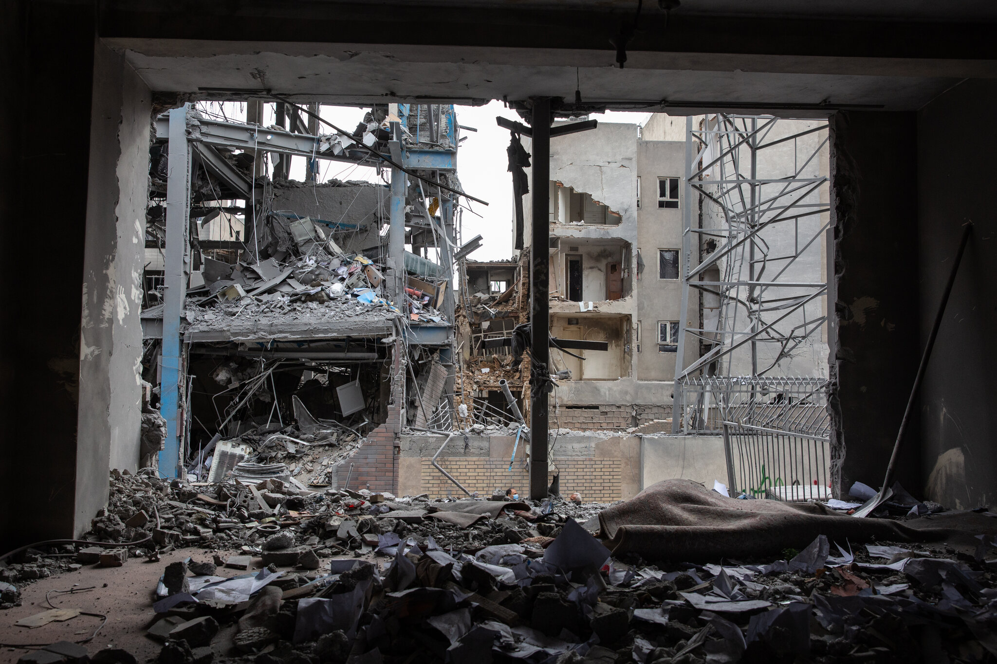 Days of Anger and Fear for Iranians Living With Waves of Airstrikes
