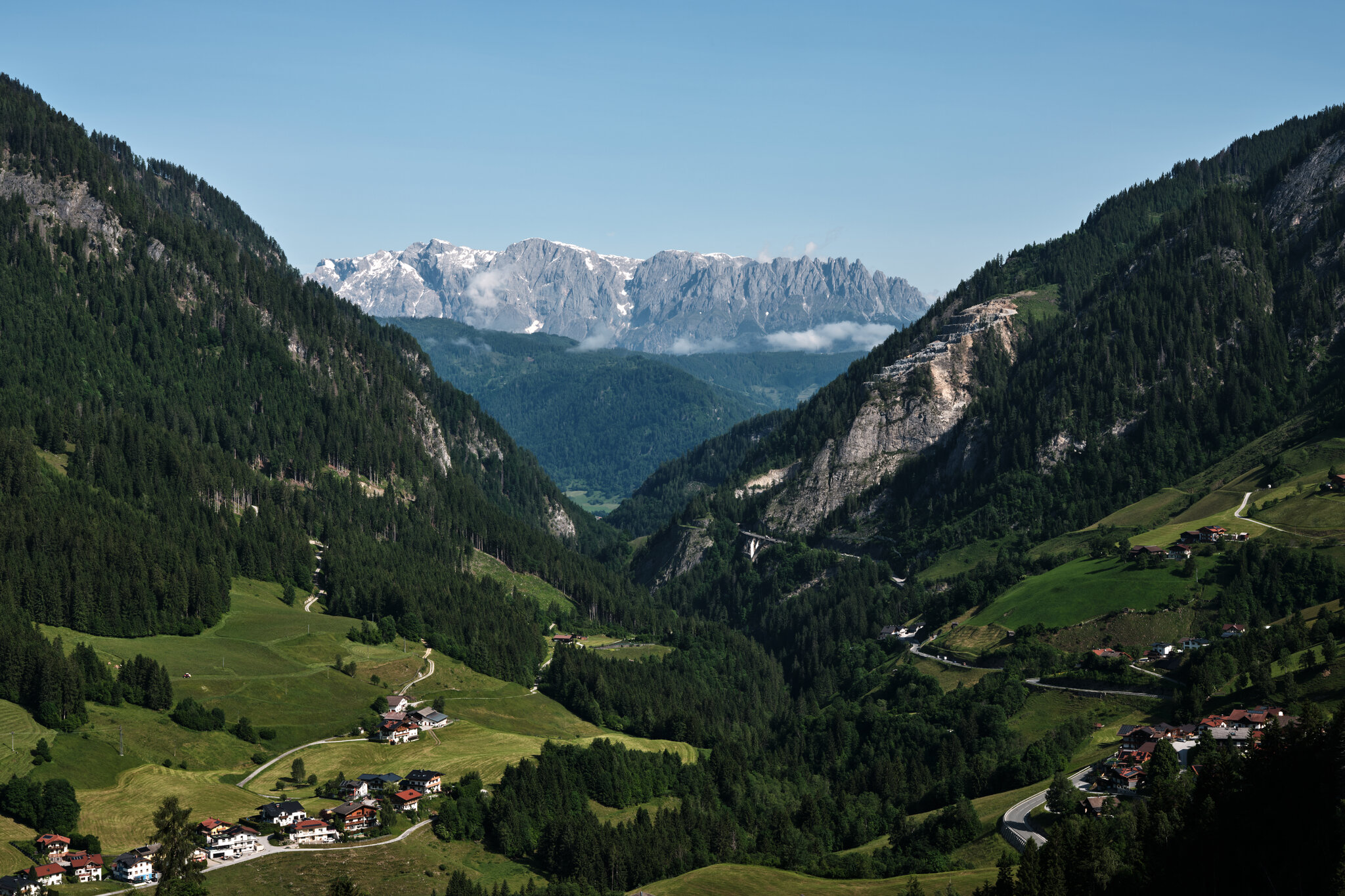 5 Country Retreats Where You Can Celebrate Spring