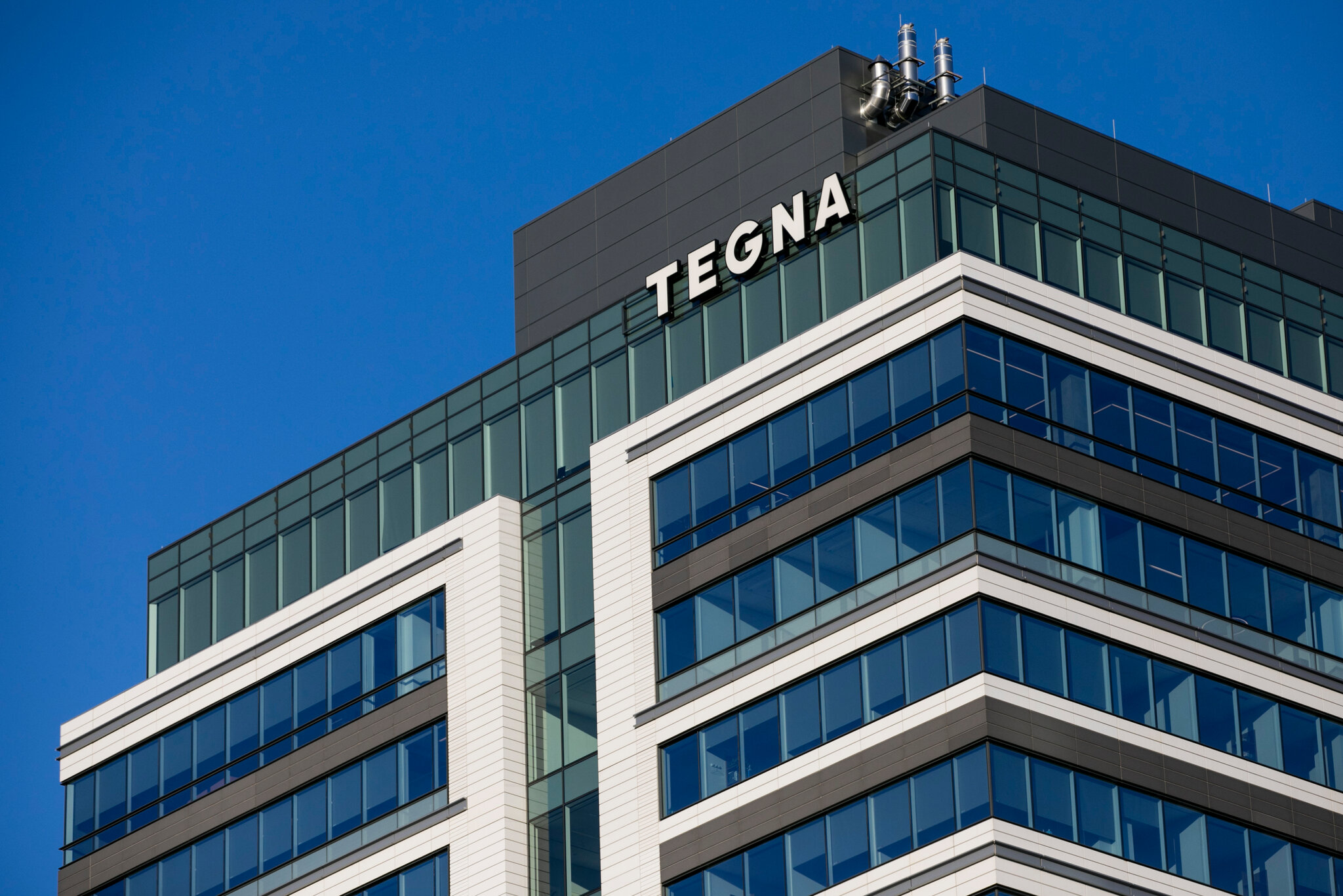 F.C.C. Approves Nexstar’s Acquisition of a Local TV Rival