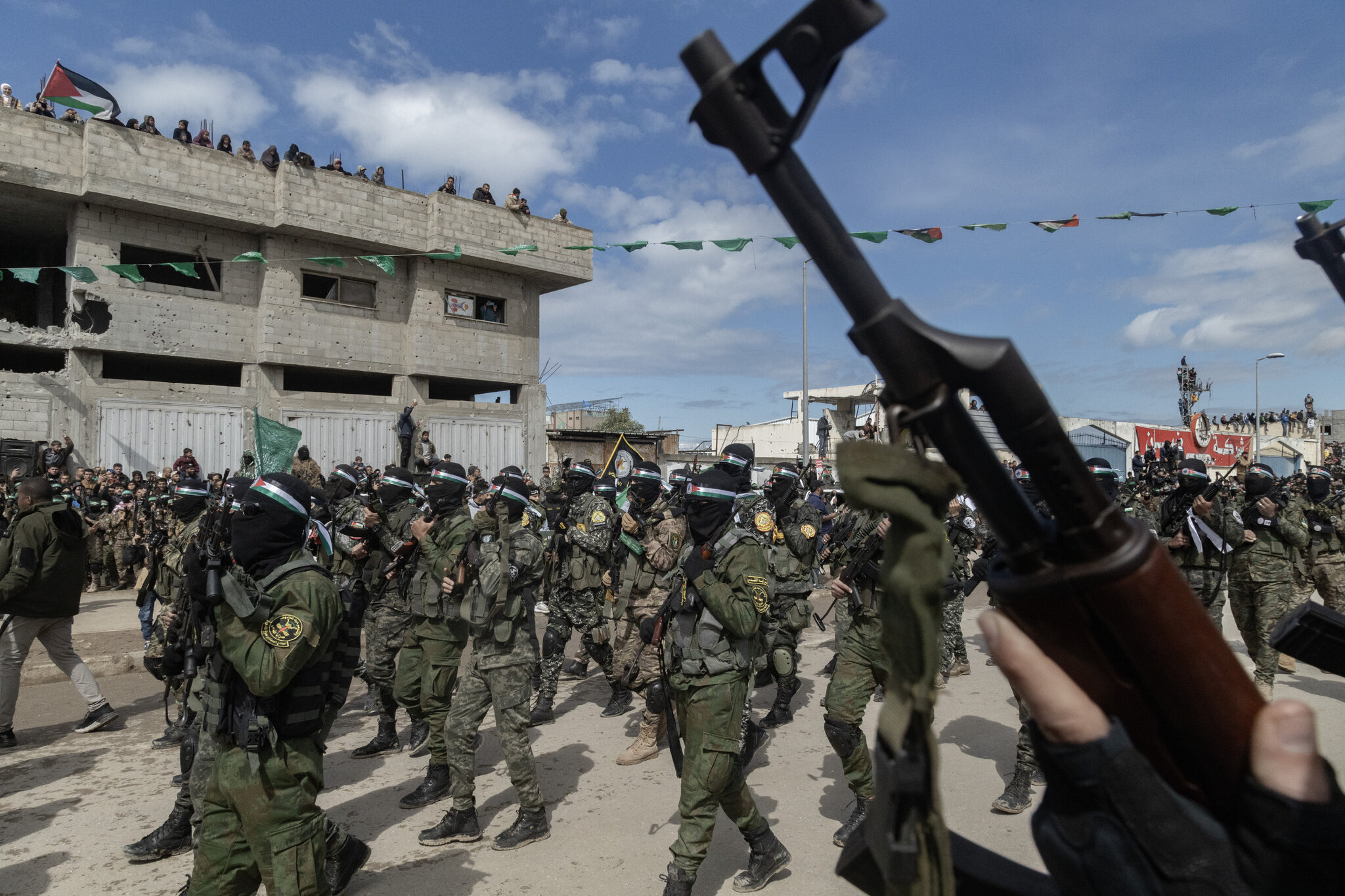 Hamas Considering Disarmament Plan From Trump’s Board of Peace, Officials Say