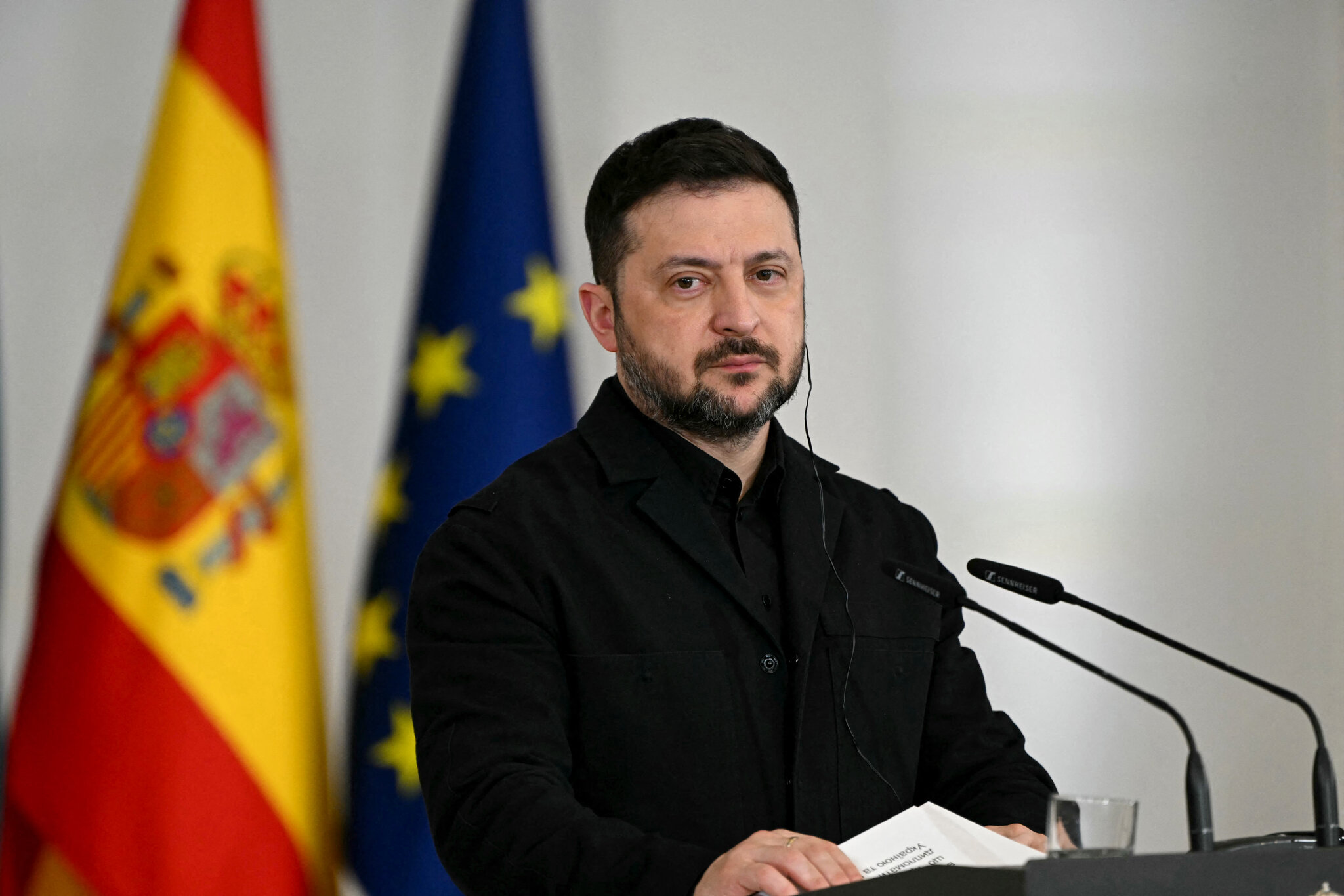 Zelensky Sends Negotiators to the U.S., Hoping to Revive Peace Talks