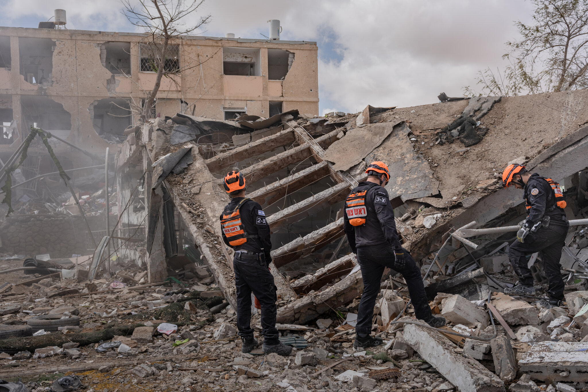 Residents in Southern Israel Are Shaken After Direct Strikes by Iranian Missiles