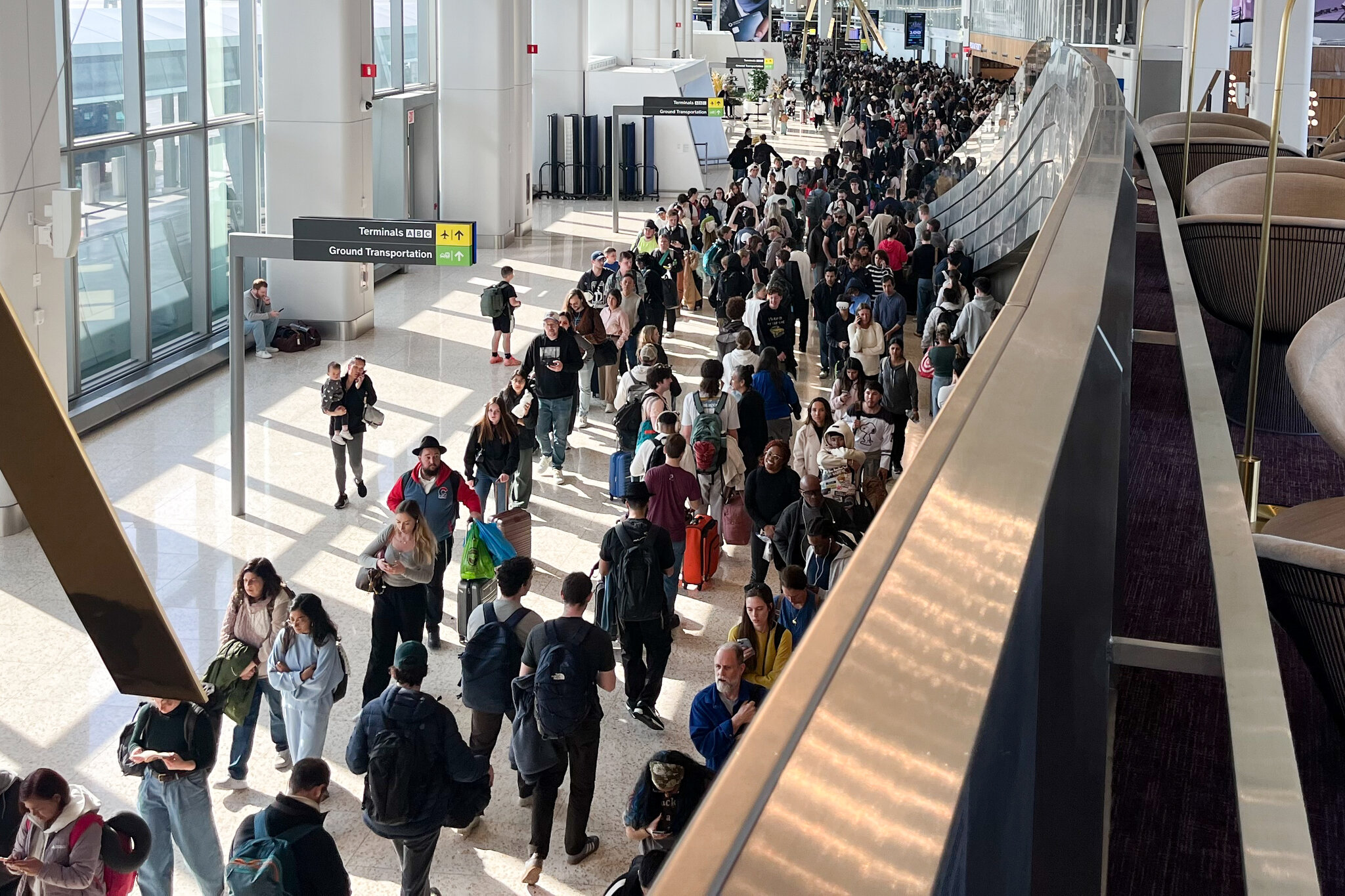 At New York Airports, Long T.S.A. Lines and Frustrated Travelers