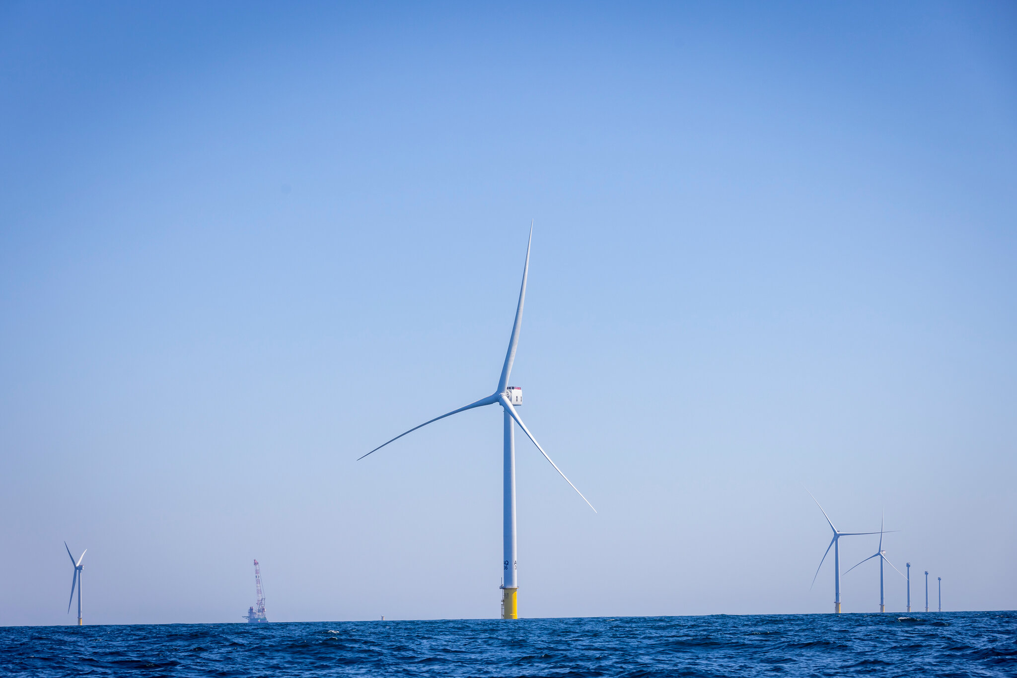 Trump Administration to Pay $1 Billion to Energy Giant to Cancel Wind Farms