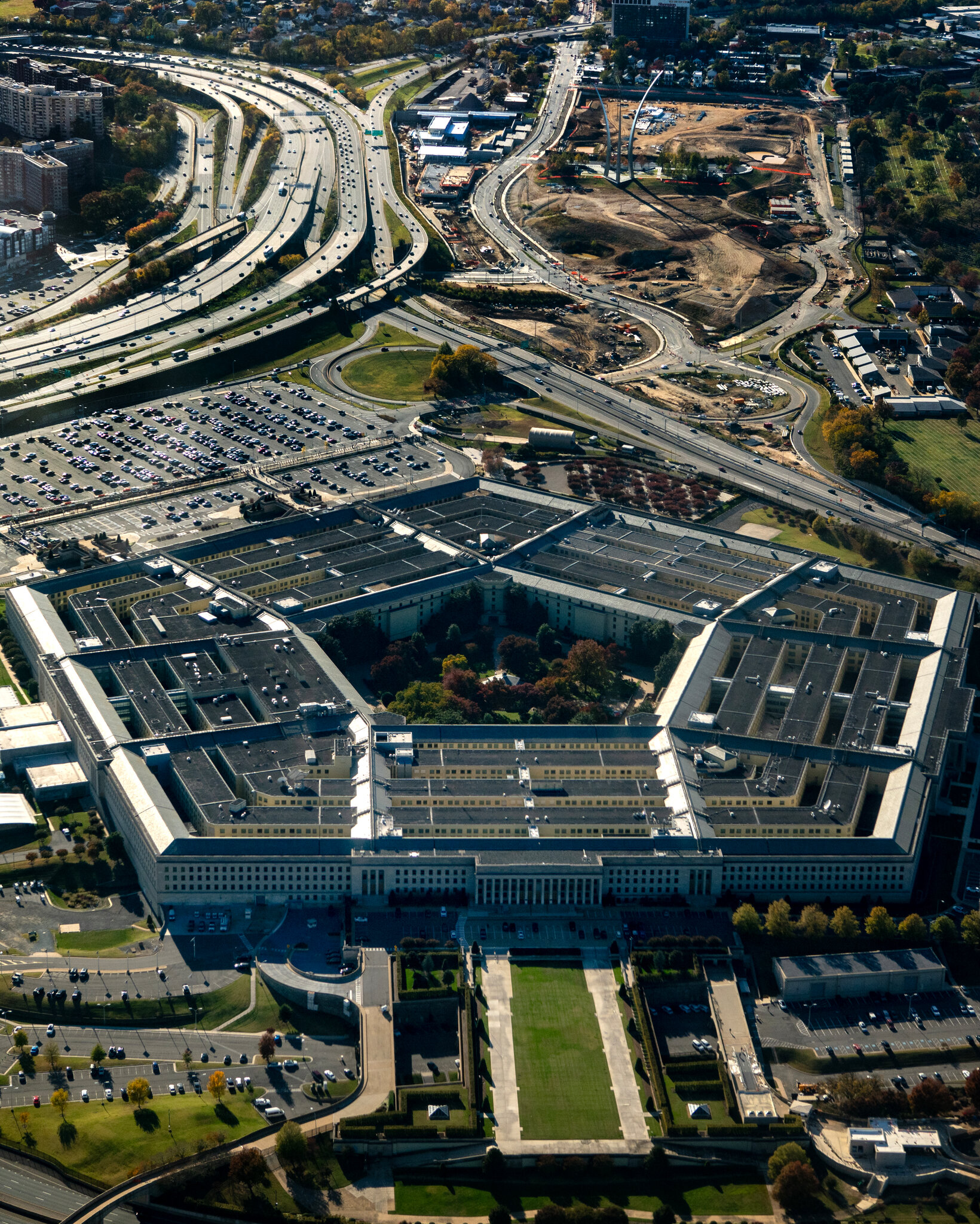 Pentagon Adopts New Limits for Journalists After Court Loss