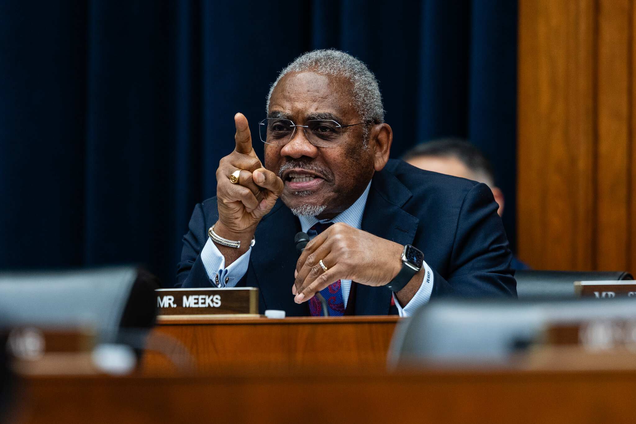Republicans Block Democrats’ Push for Public Testimony on Iran War