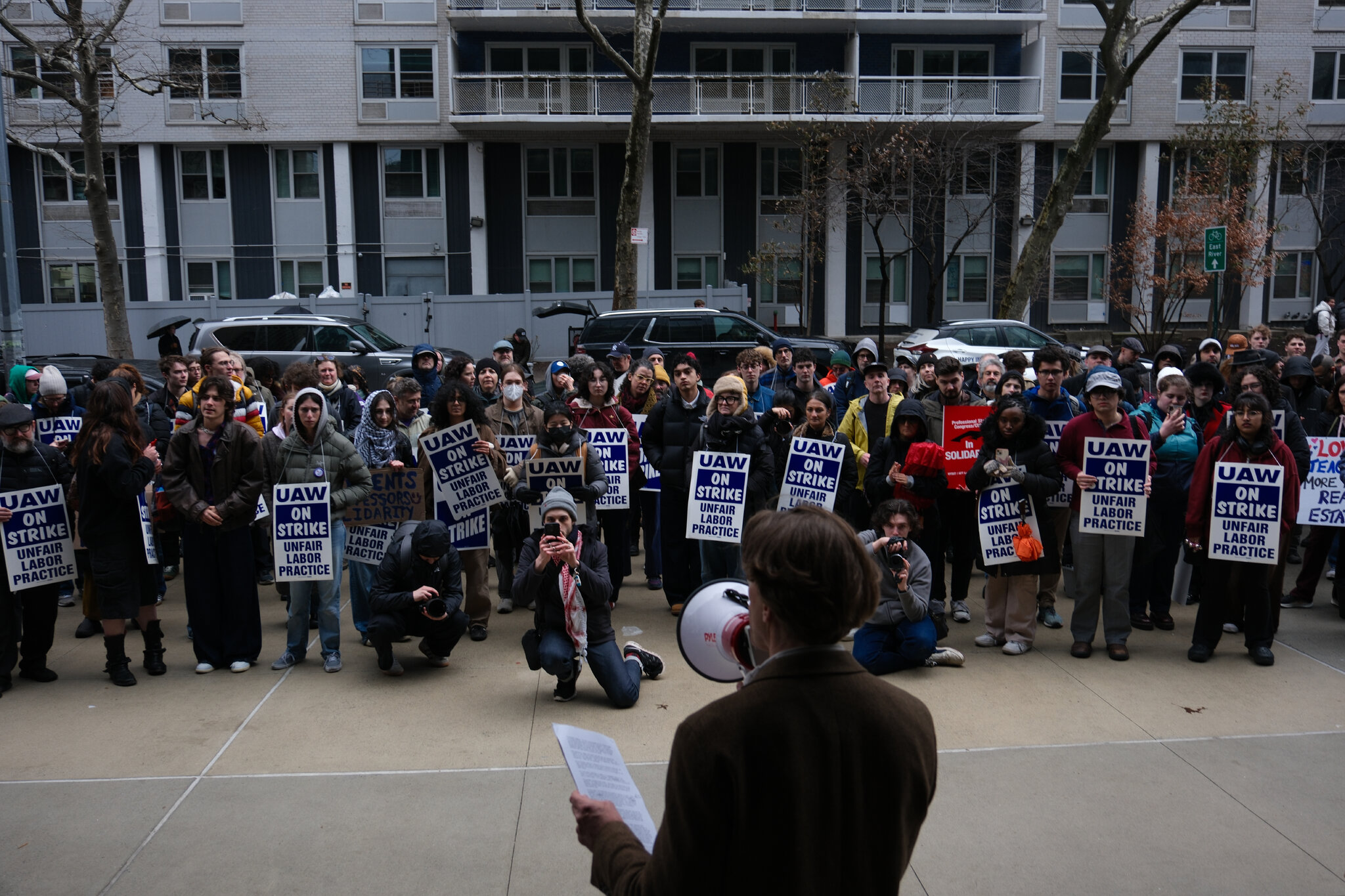N.Y.U. Professors Reach a Deal on a Contract to End Strike After 2 Days