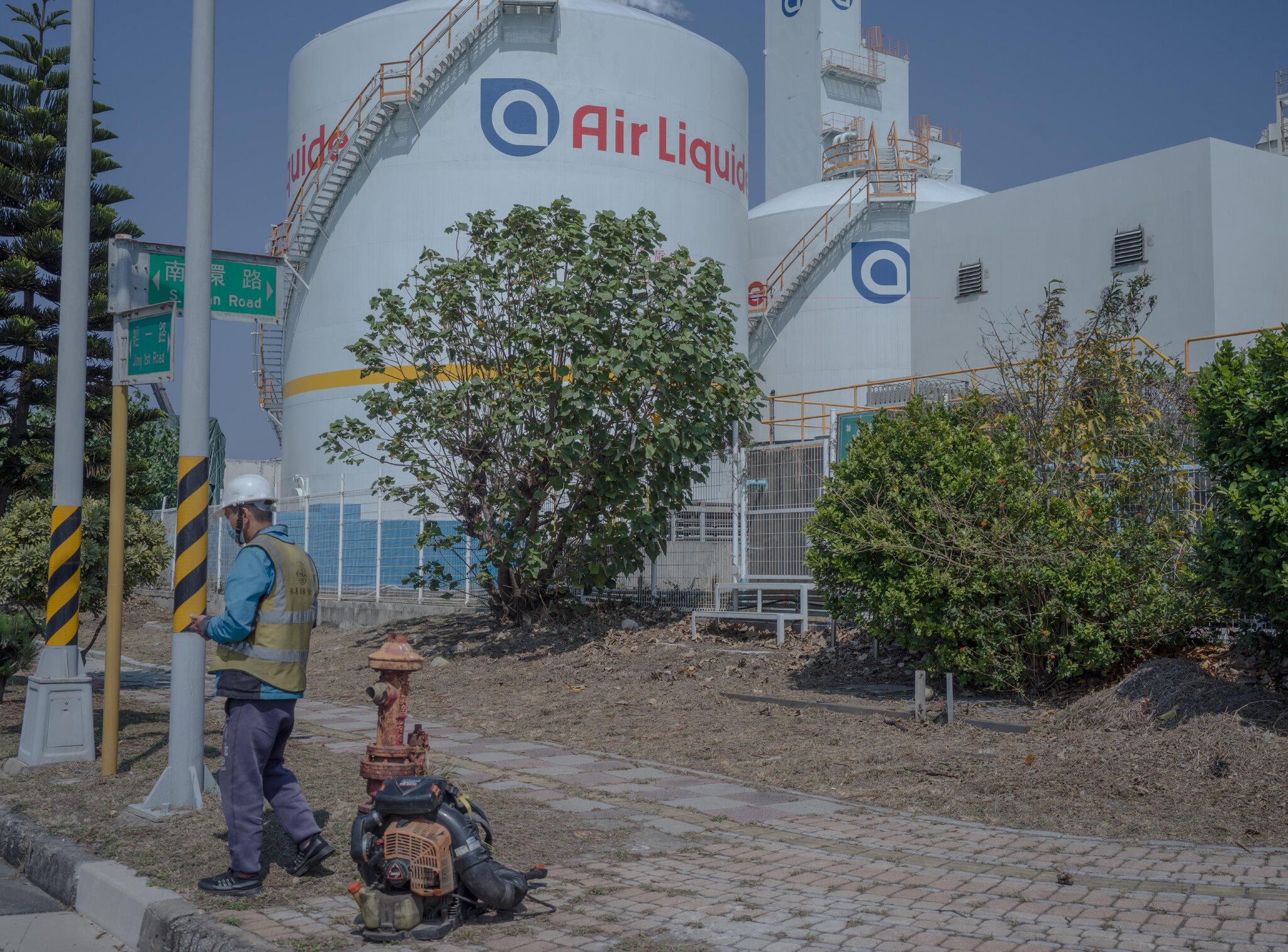 An Invisible Bottleneck: A Helium Shortage Threatens the Chip Industry