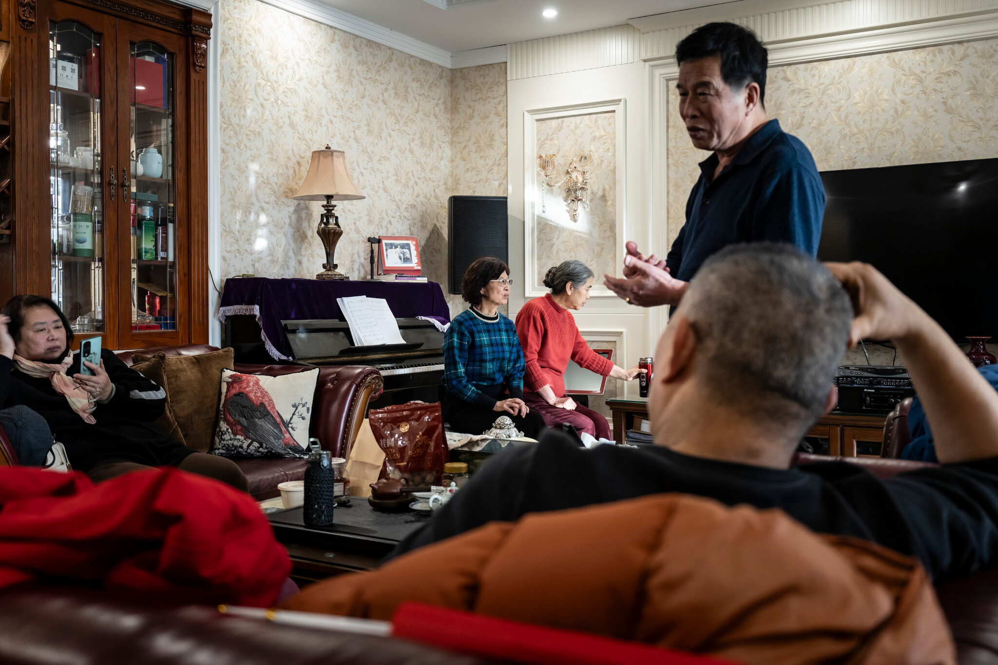 Inside a Fight by Homeowners for Control of Their Community in China