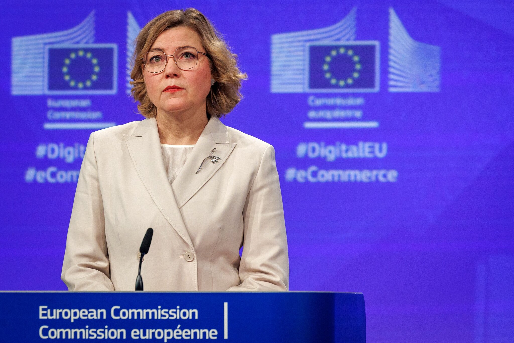 Snapchat Investigated in Europe Over Child Safety Policies