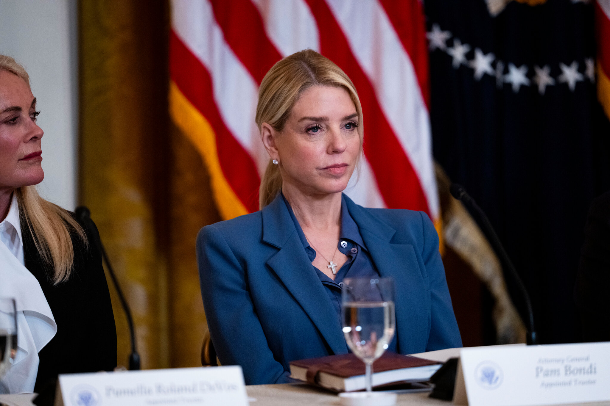 Justice Dept. Scrutinizes Transgender Prisoner Housing in California and Maine