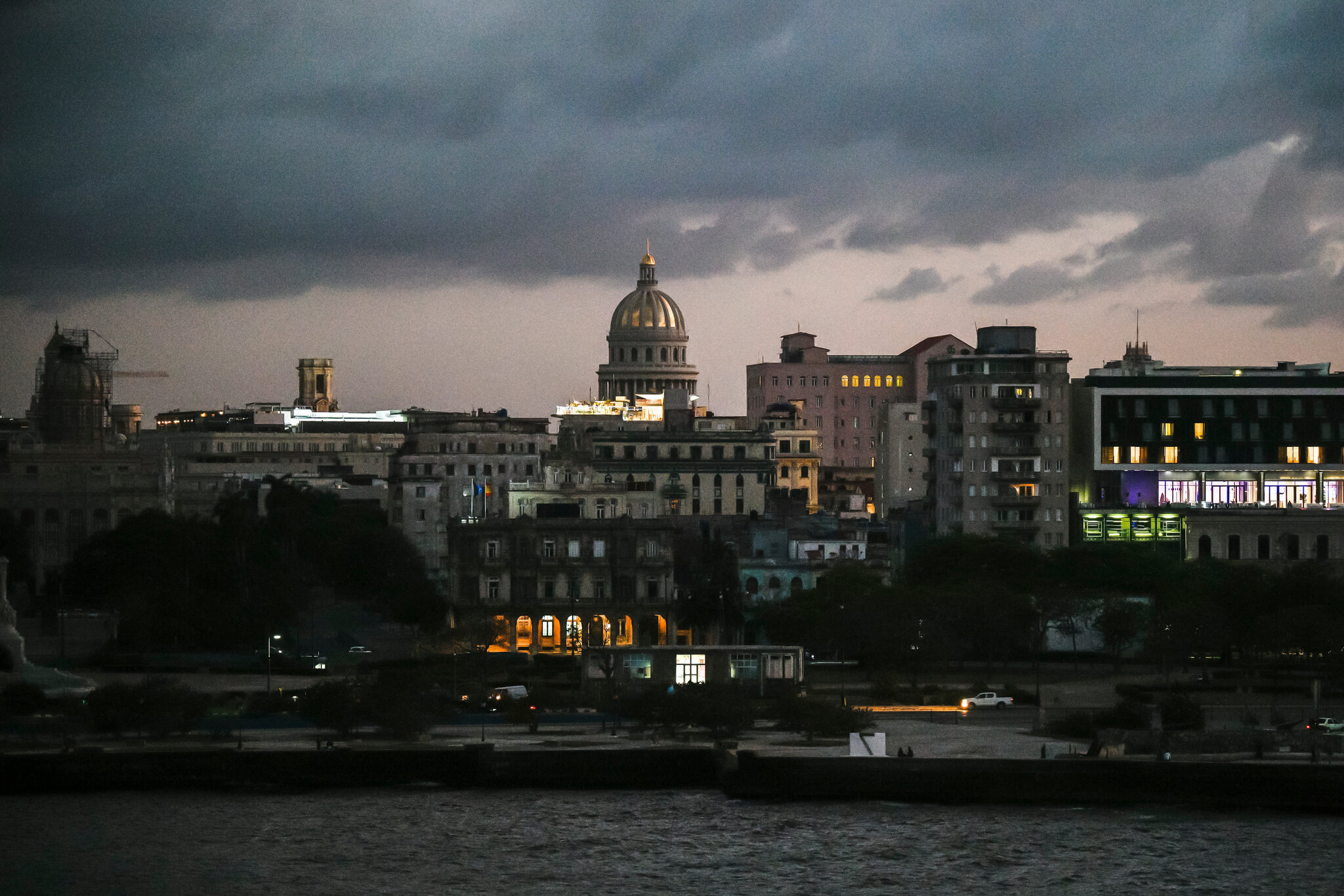 U.S. to Allow Russian Oil Tanker to Reach Cuba, Breaking Blockade