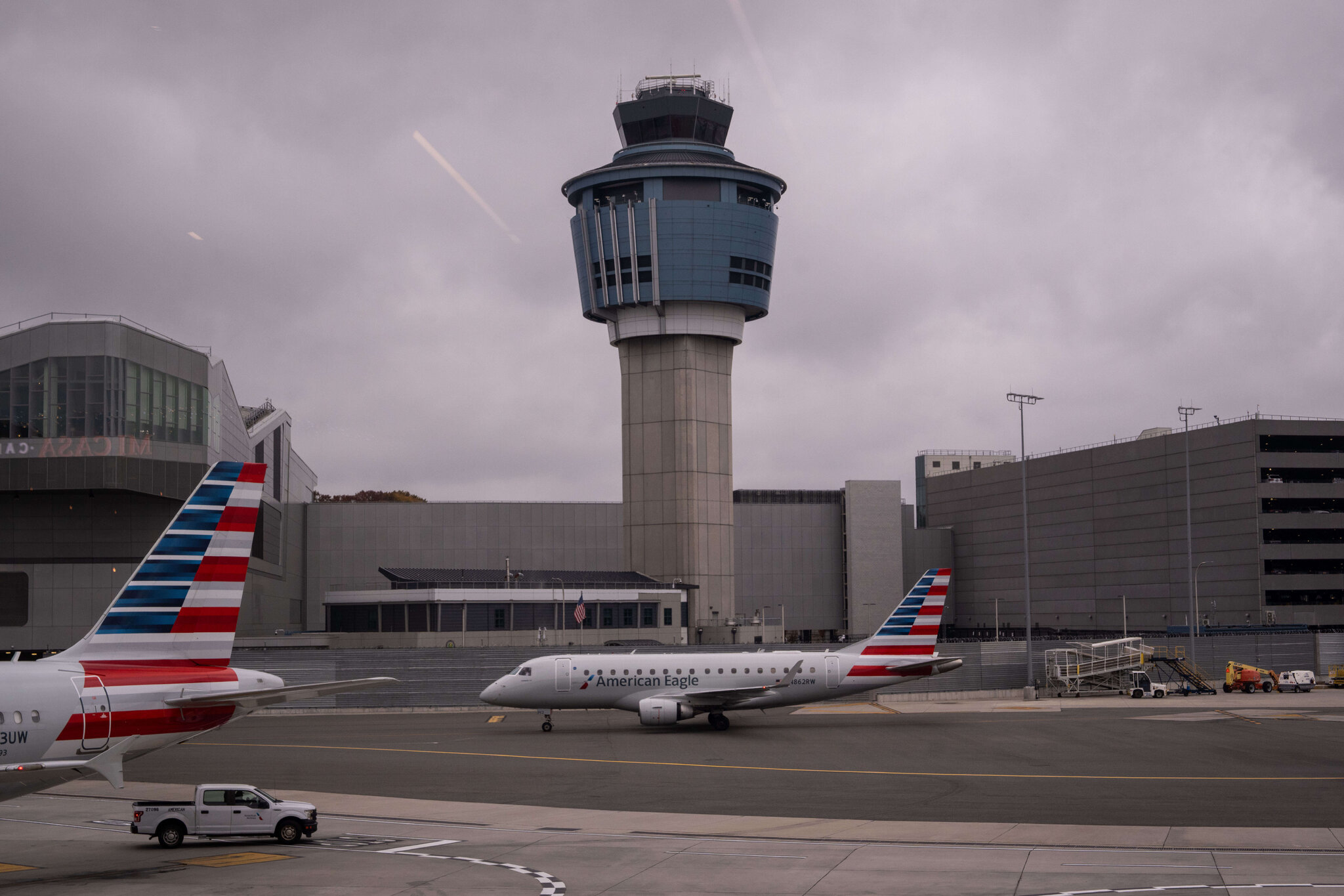 How Many Air Traffic Controllers Are Needed Overnight?