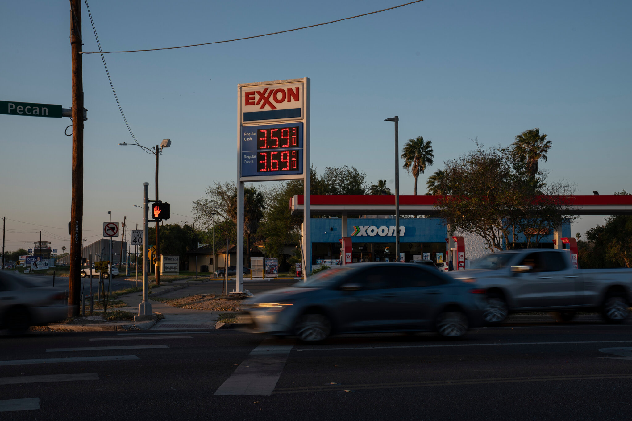 As Gas Prices Approach $4 a Gallon, Americans Rethink Vacations