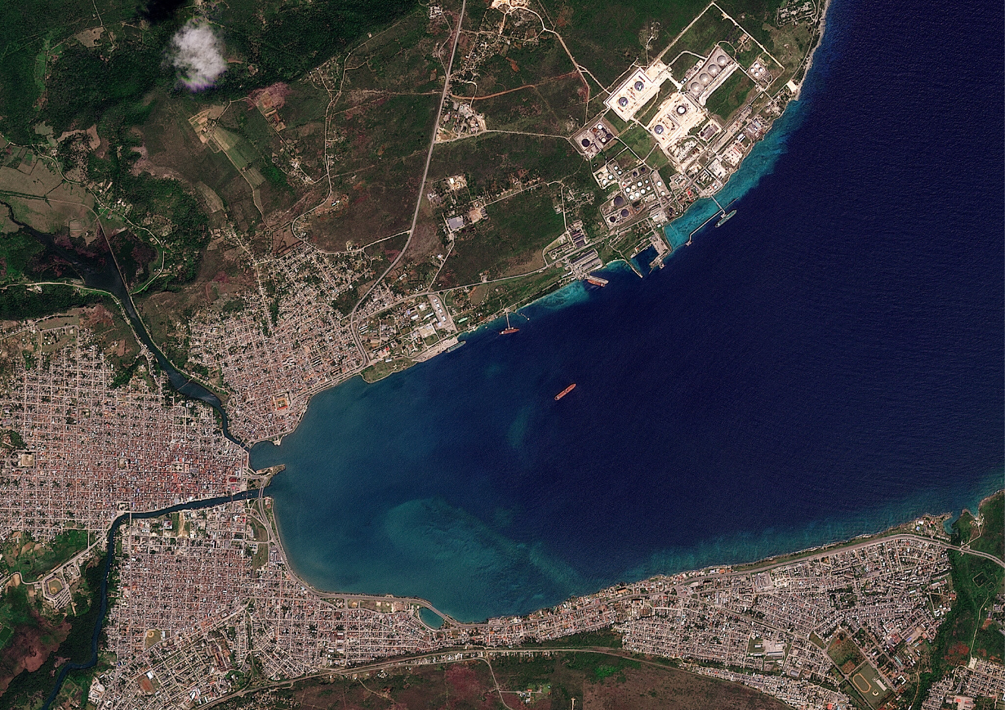 Why Did the U.S. Allow a Russian Oil Tanker Through Its Cuba Blockade?