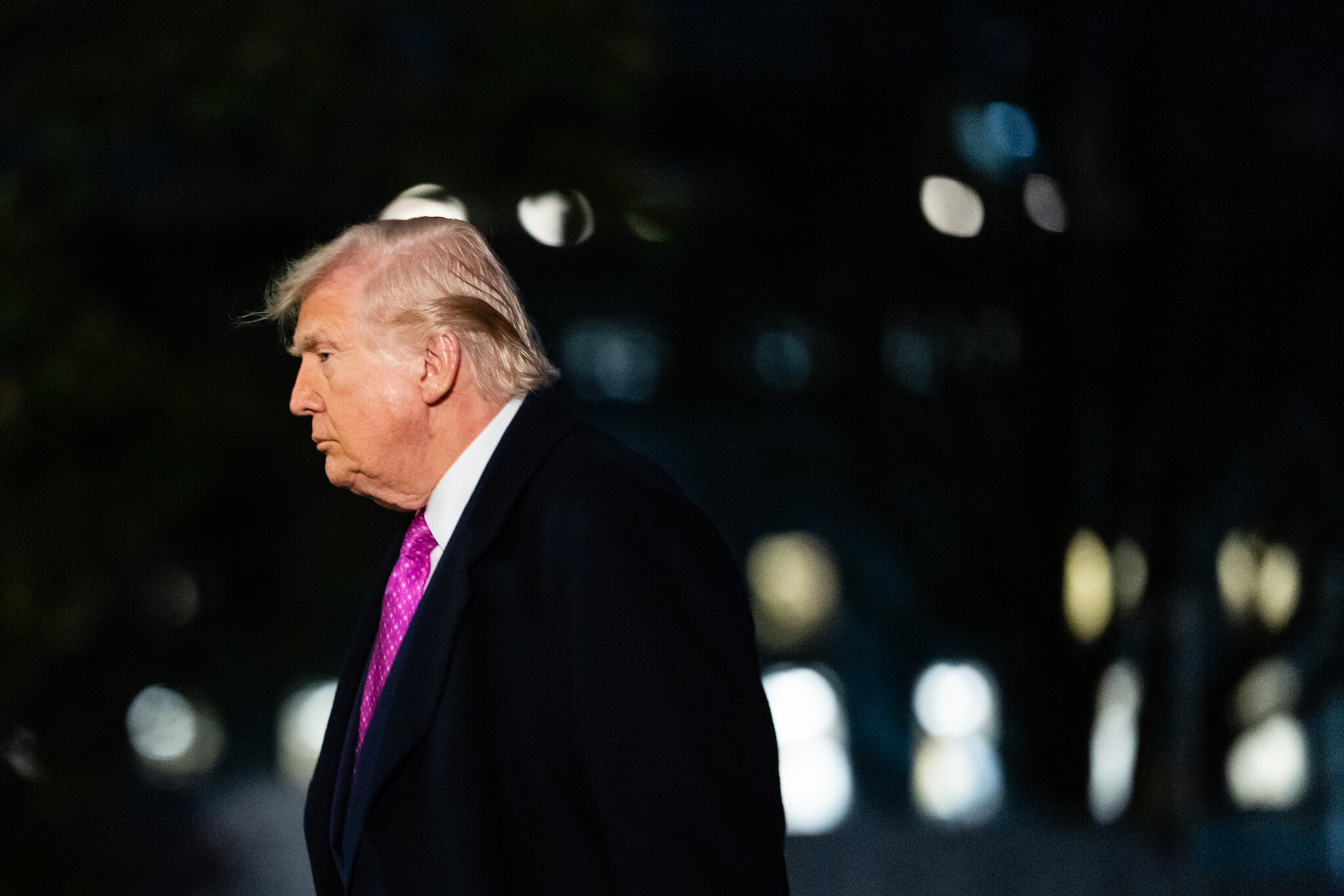 Trump Zigzags on Iran, Claiming ‘Great Progress’ but Making Threats