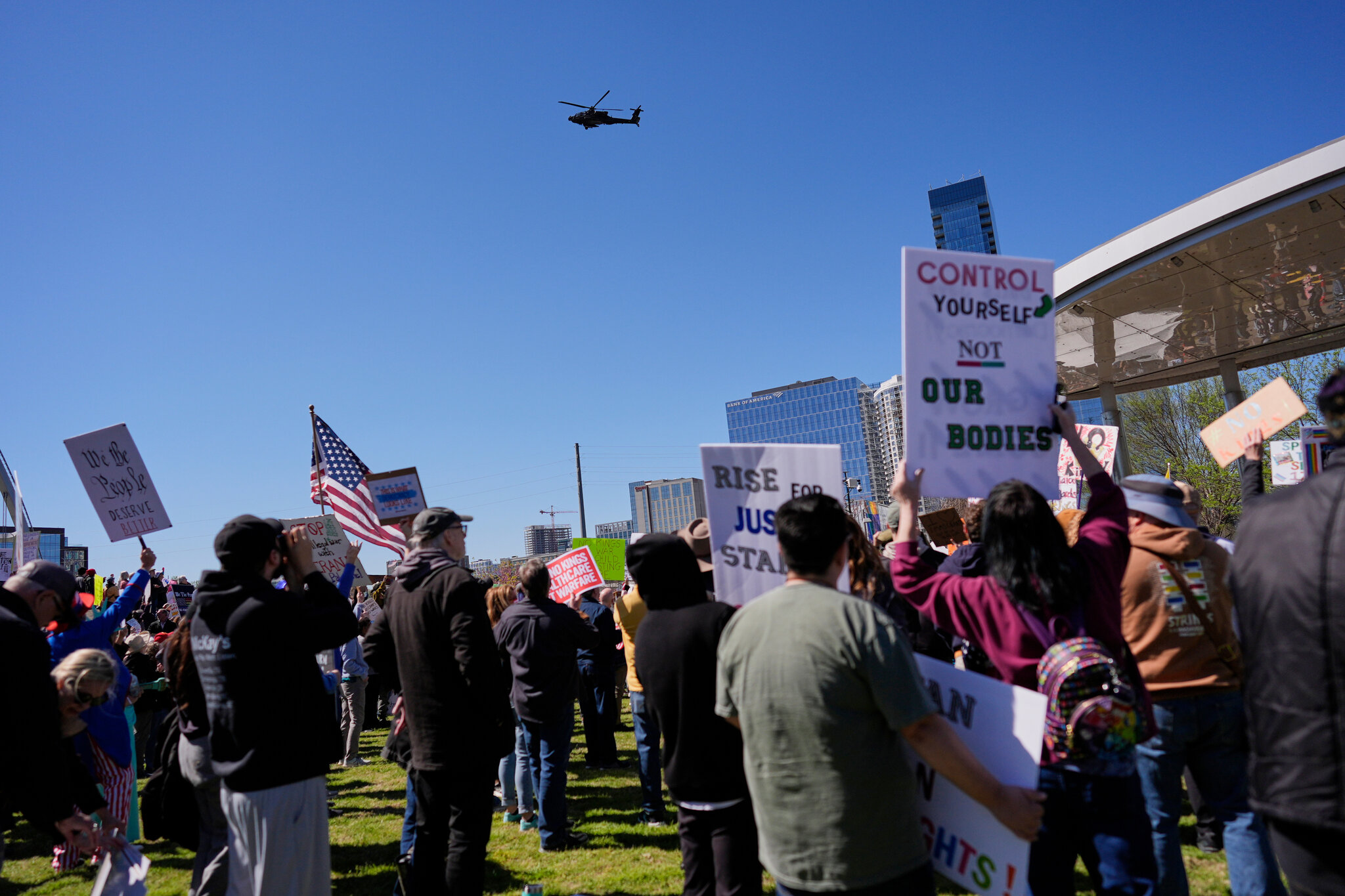 The Army Begins an Inquiry After Kid Rock Gets a Helicopter Flyby
