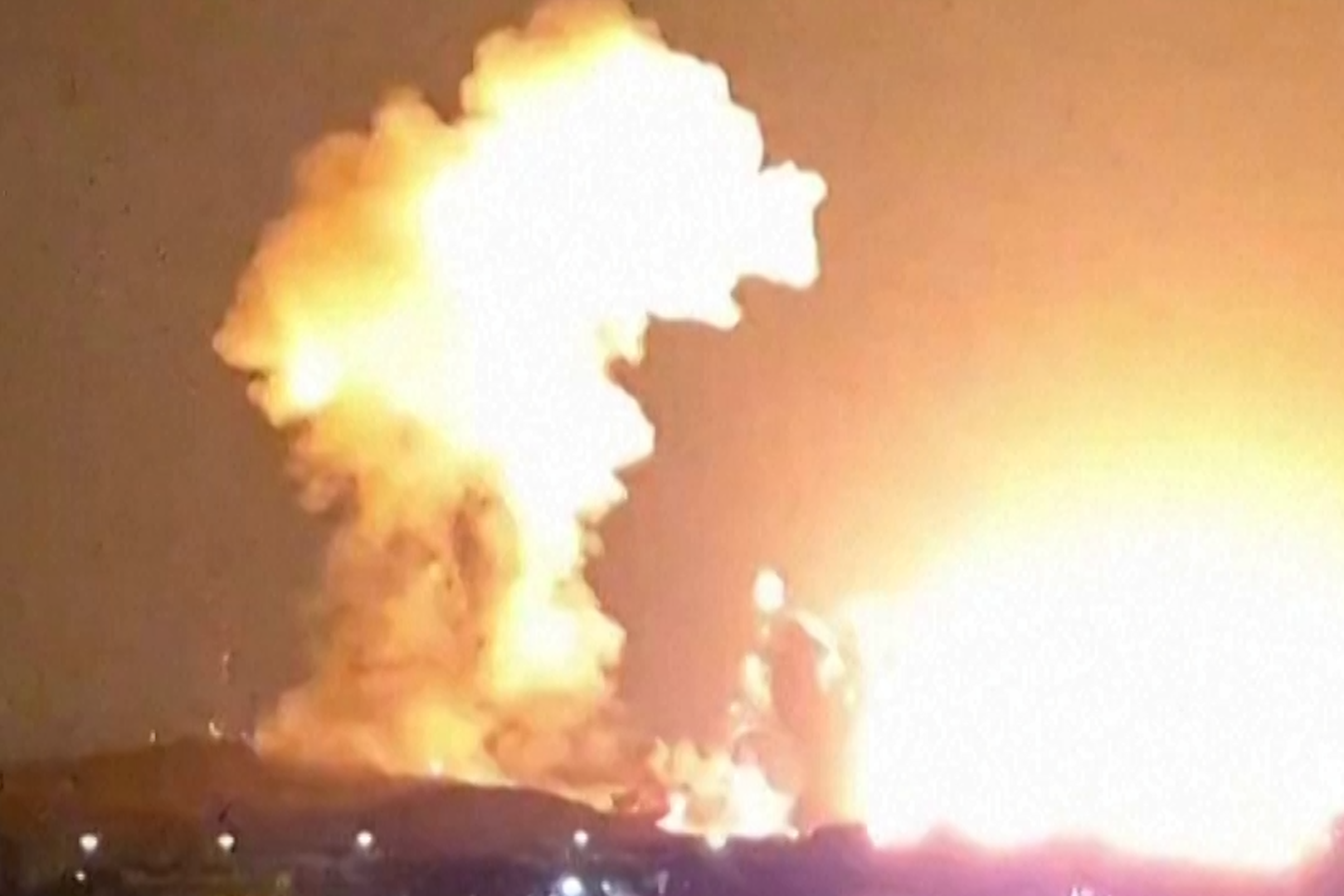 Footage Shows U.S. Bombing in Iranian City of Isfahan