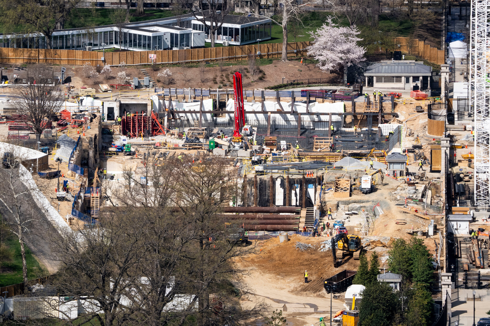 Judge Orders Construction Stopped on Trump’s White House Ballroom