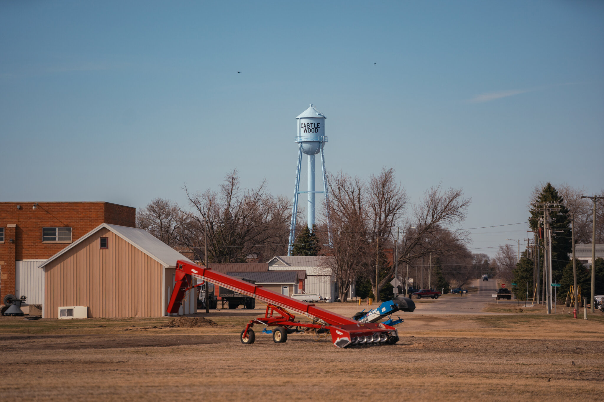 In South Dakota, Neighbors Feel Sorry for Kristi Noem’s Husband
